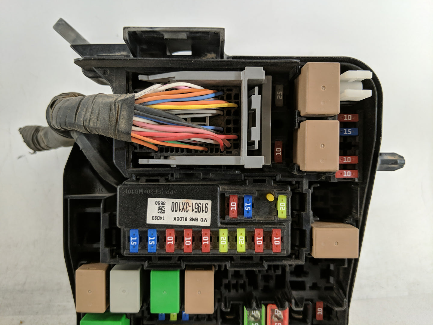 2014-2016 Hyundai Elantra Fusebox Fuse Box Panel Relay Module P/N:91265 3X060 Fits Fits 2014 2015 2016 OEM Used Auto Parts -