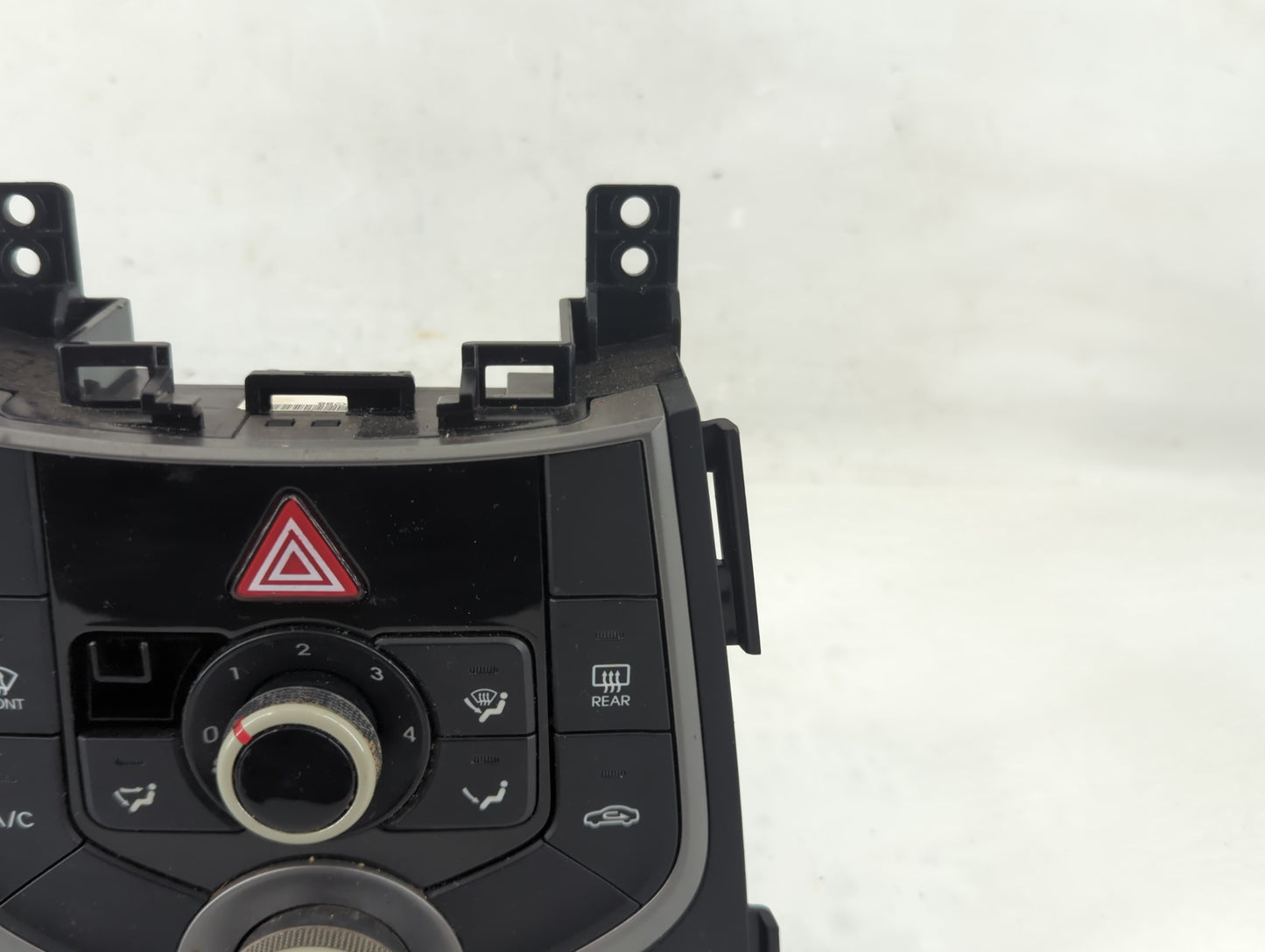 2014-2016 Hyundai Elantra Climate Control Module Temperature AC/Heater Replacement P/N:97250-3XCC0 Fits Fits 2014 2015 2016 
