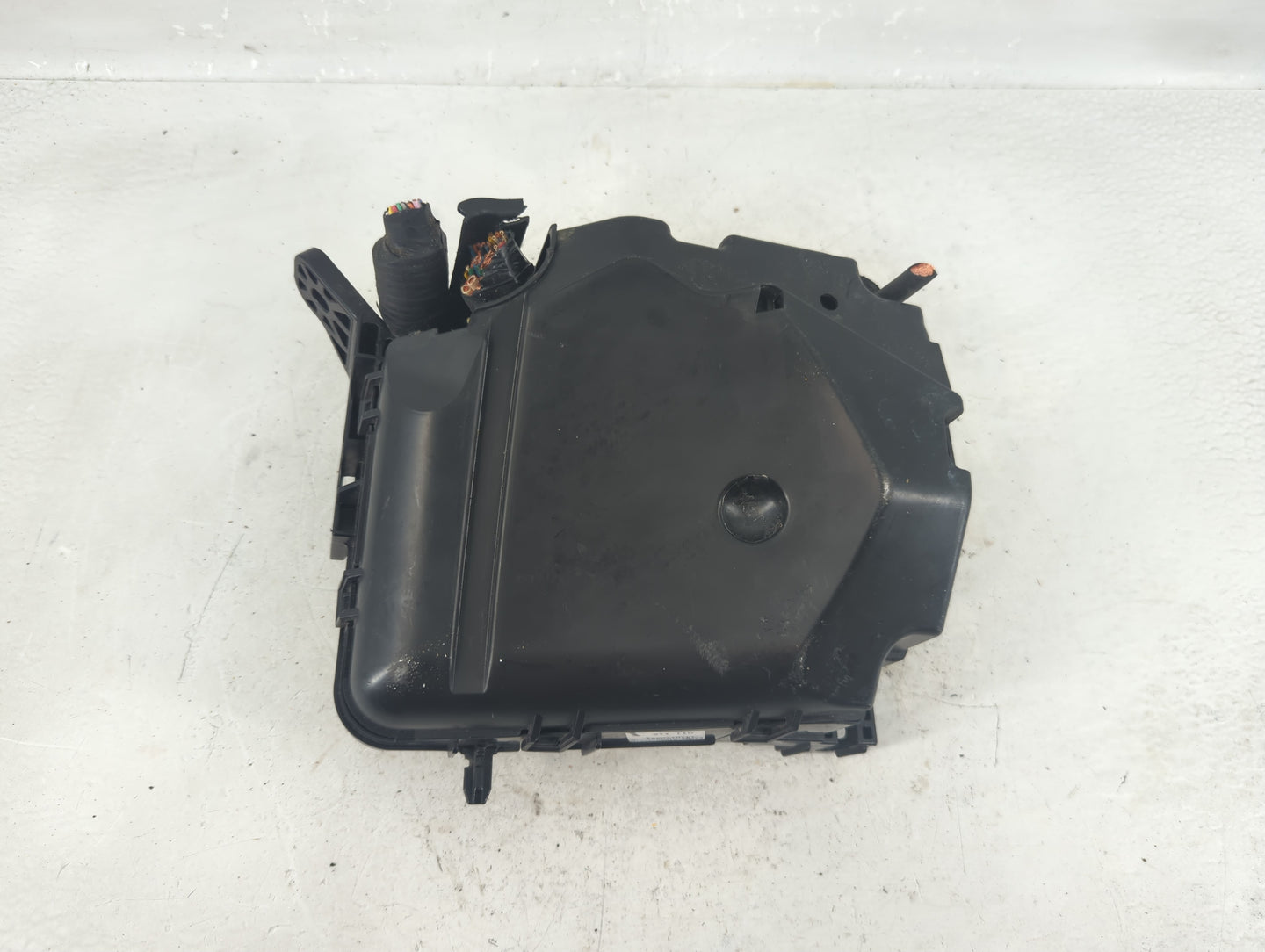 2014-2016 Hyundai Elantra Fusebox Fuse Box Panel Relay Module P/N:91950-3X510 Fits Fits 2014 2015 2016 OEM Used Auto Parts -