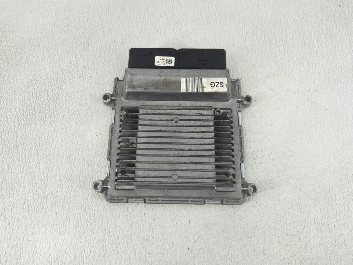 2015 Hyundai Elantra PCM Engine Control Computer ECU ECM PCU OEM P/N:39103-2EMW5 39102-2EMW5 OEM Used Auto Parts - Oemusedau