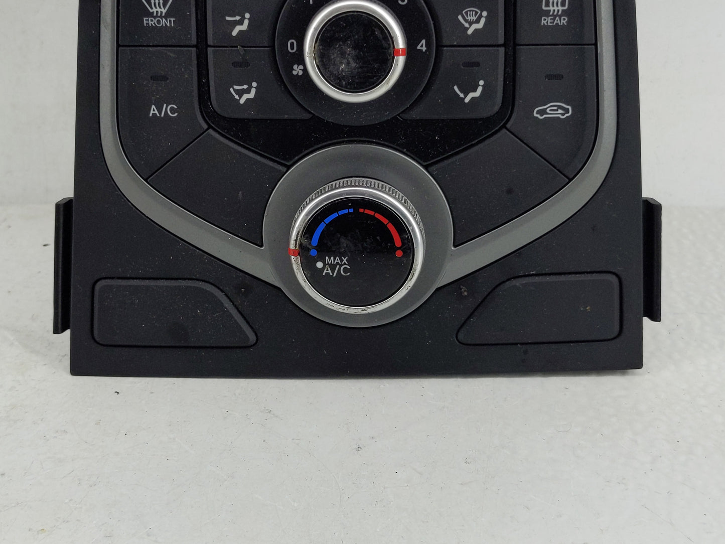2014-2016 Hyundai Elantra Climate Control Module Temperature AC/Heater Replacement P/N:97250-3XCC0 Fits Fits 2014 2015 2016 