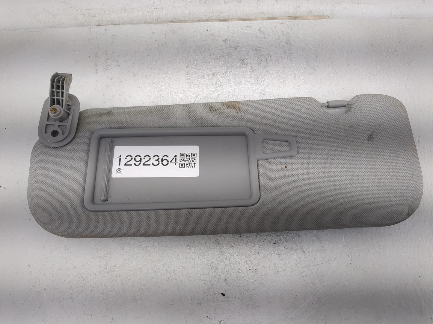 2014-2016 Hyundai Elantra Sun Visor Shade Replacement Passenger Right Mirror Fits Fits 2014 2015 2016 OEM Used Auto Parts - 