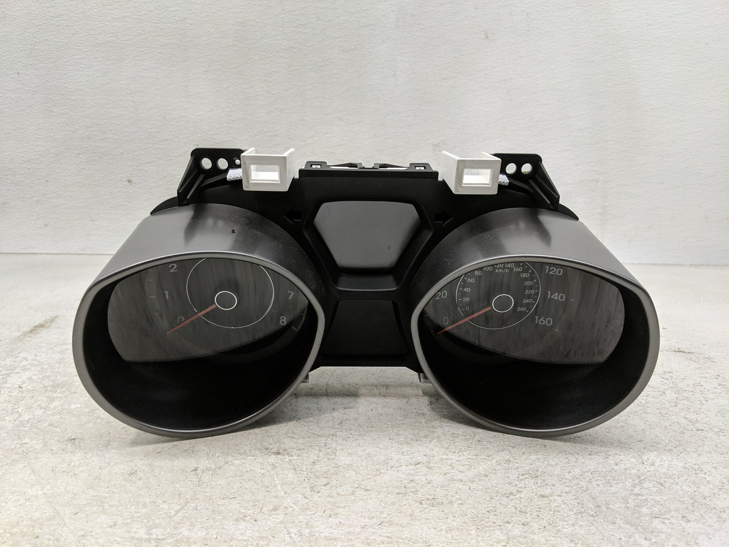 2014-2016 Hyundai Elantra Instrument Cluster Speedometer Gauges P/N:94004-3Y010 Fits Fits 2014 2015 2016 OEM Used Auto Parts