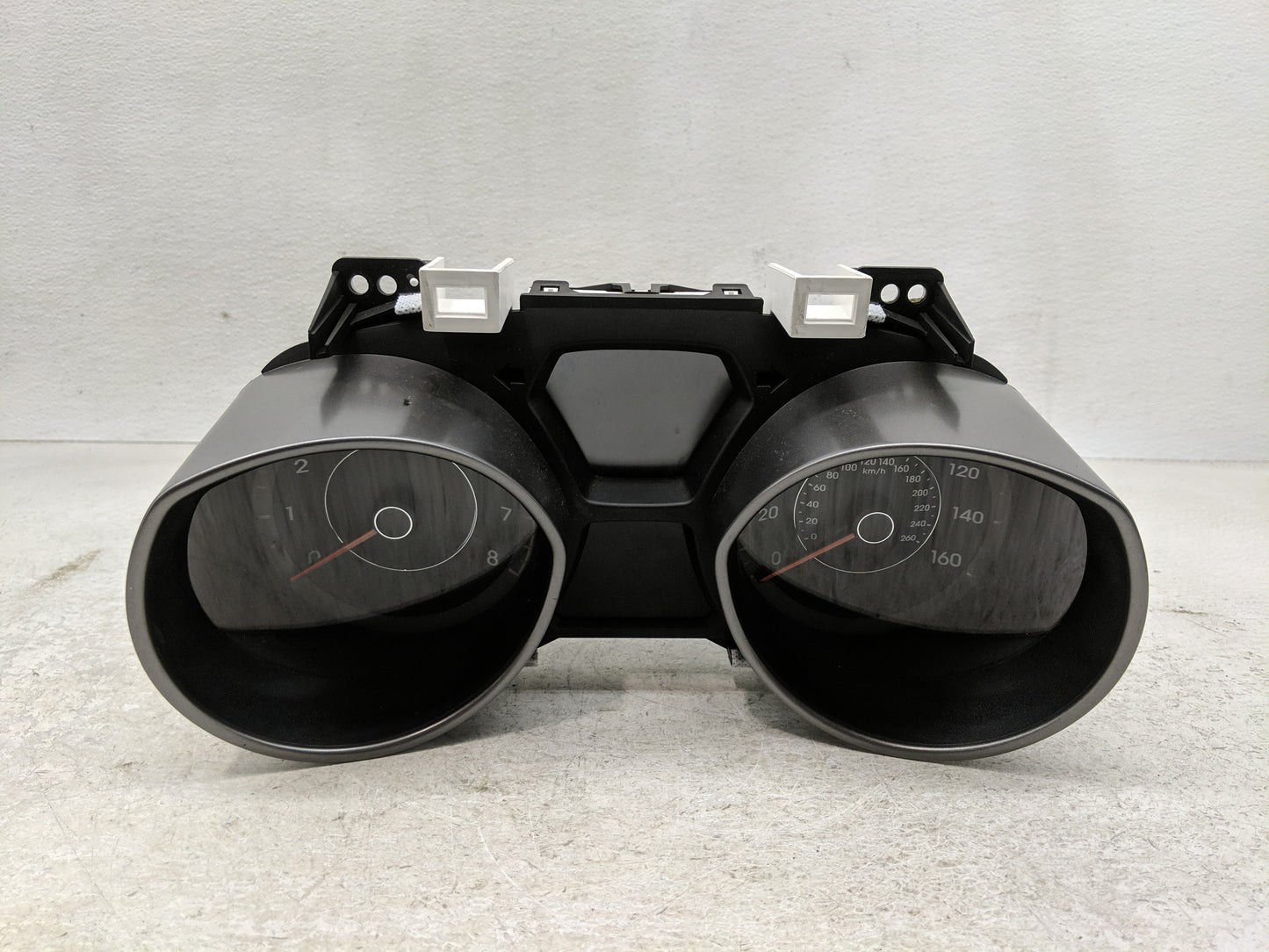 2014-2016 Hyundai Elantra Instrument Cluster Speedometer Gauges P/N:94004-3Y010 Fits Fits 2014 2015 2016 OEM Used Auto Parts