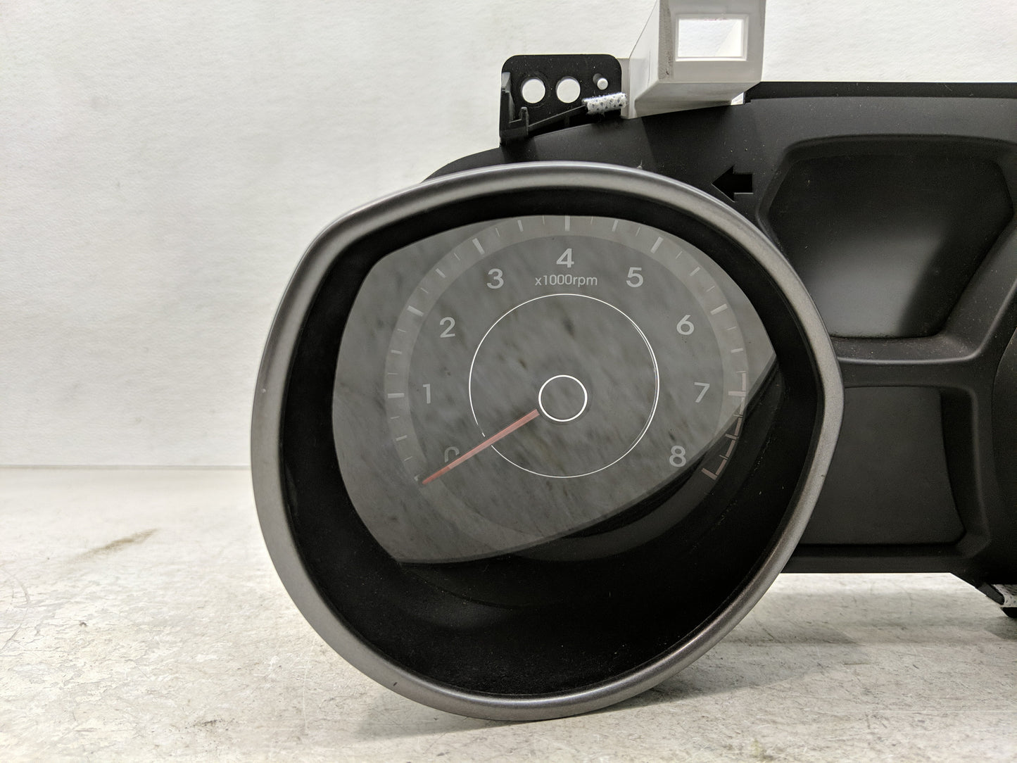 2014-2016 Hyundai Elantra Instrument Cluster Speedometer Gauges P/N:94004-3Y010 Fits Fits 2014 2015 2016 OEM Used Auto Parts