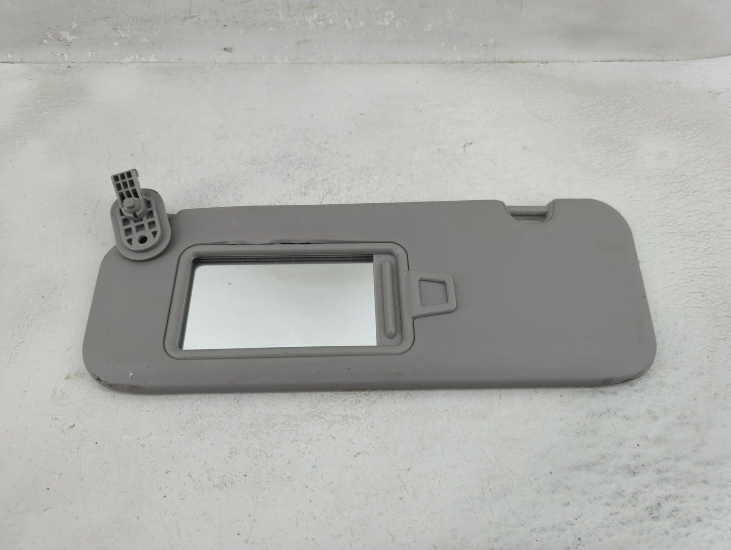 2014-2016 Hyundai Elantra Sun Visor Shade Replacement Driver Left Mirror Fits Fits 2014 2015 2016 OEM Used Auto Parts - Oemu