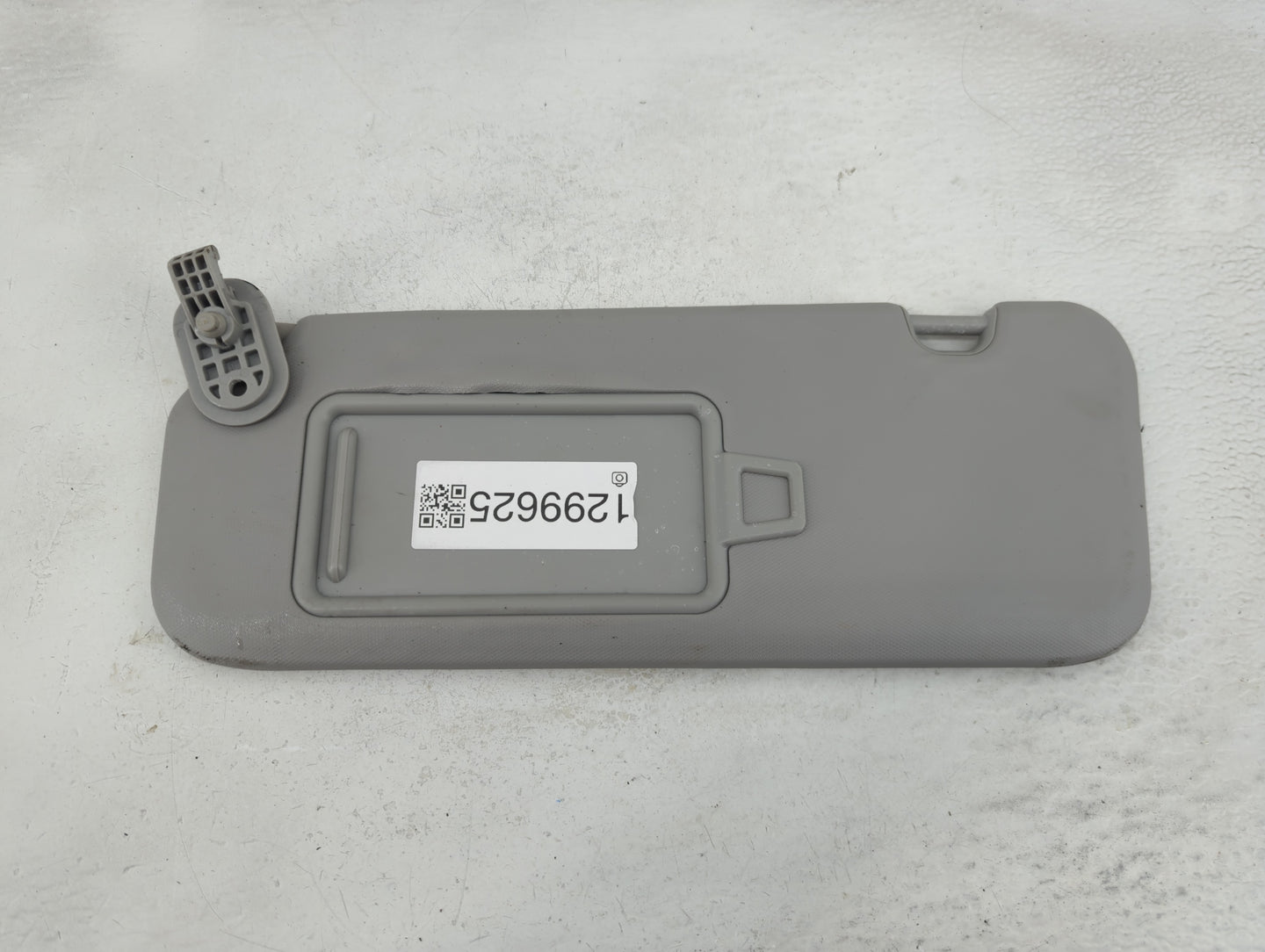 2014-2016 Hyundai Elantra Sun Visor Shade Replacement Driver Left Mirror Fits Fits 2014 2015 2016 OEM Used Auto Parts - Oemu