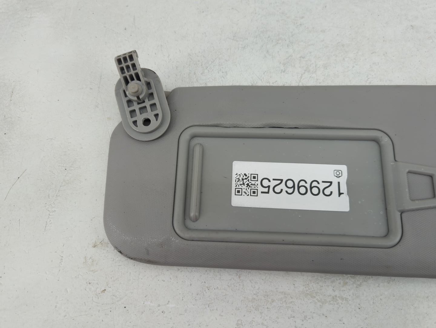 2014-2016 Hyundai Elantra Sun Visor Shade Replacement Driver Left Mirror Fits Fits 2014 2015 2016 OEM Used Auto Parts - Oemu