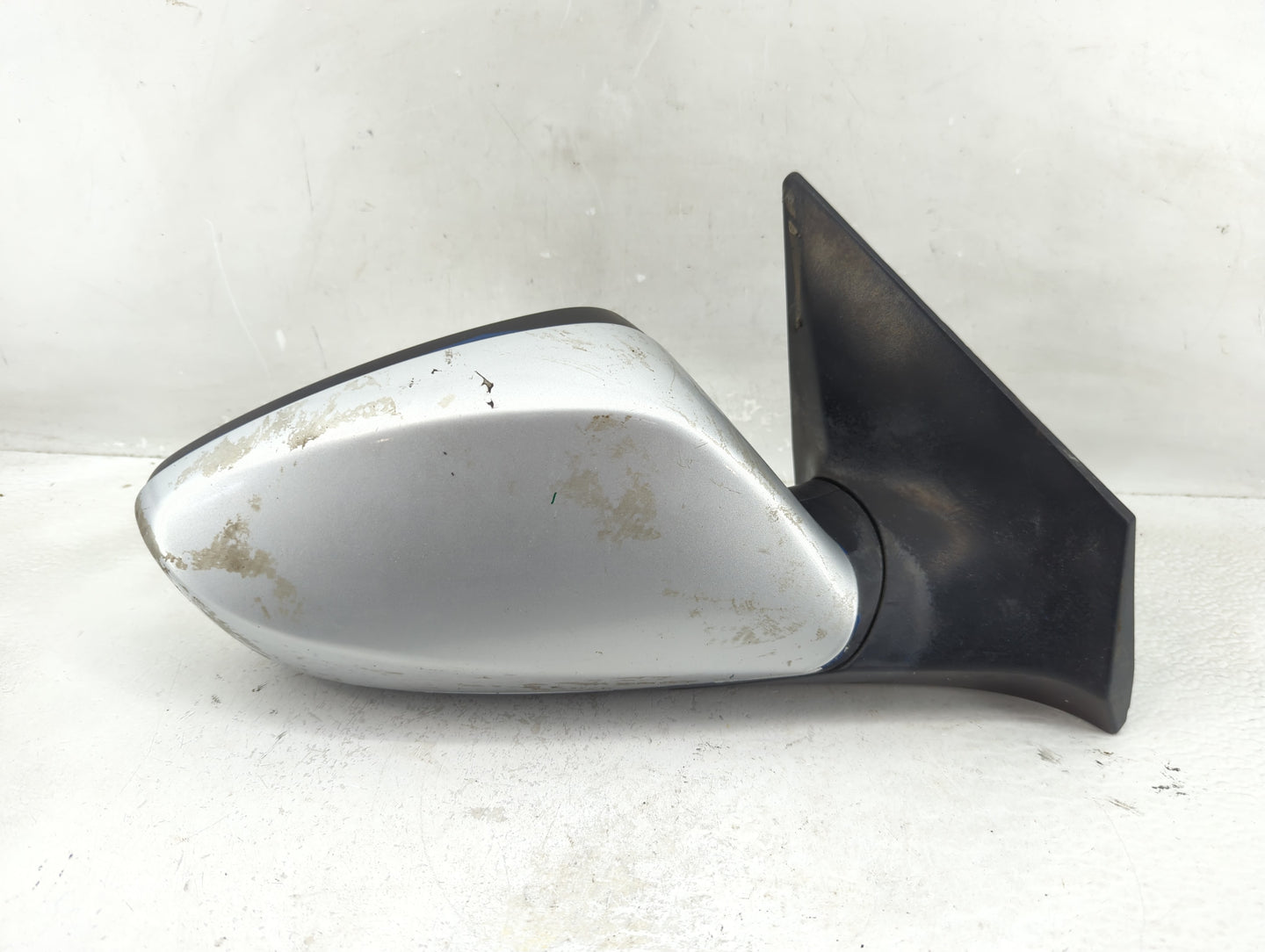 2014-2016 Hyundai Elantra Passenger Side View Mirror - Right Door Mirror OEM Used - Oemusedautoparts1.com