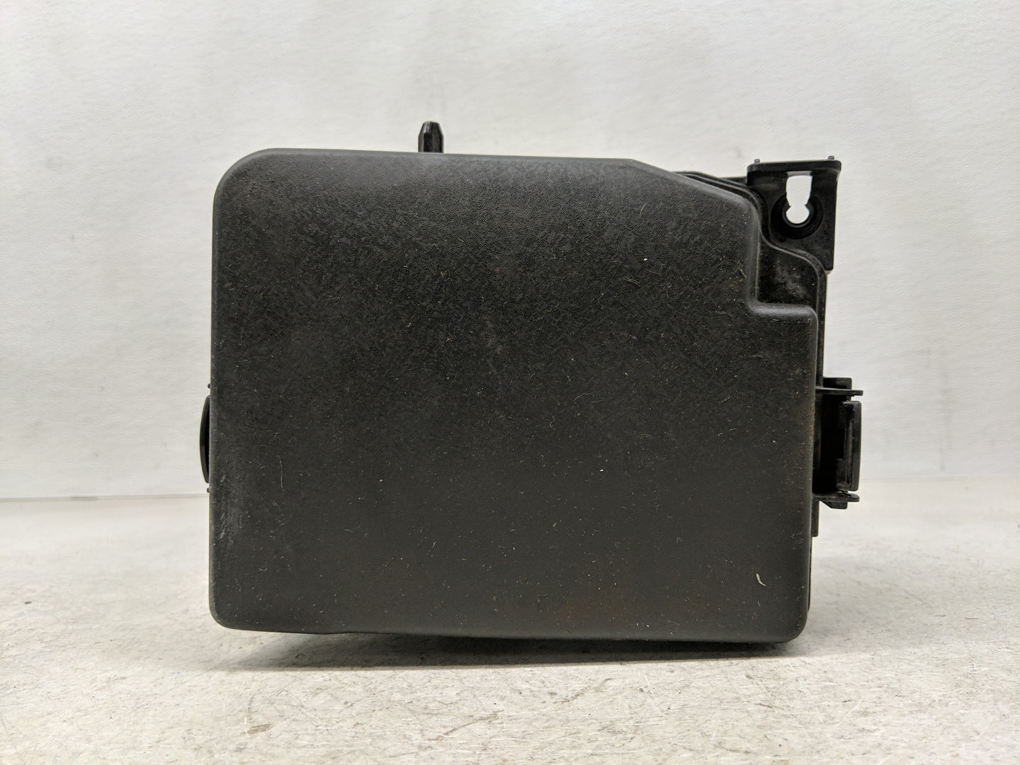 2014-2016 Hyundai Elantra Fusebox Fuse Box Panel Relay Module P/N:91265 3X060 Fits Fits 2014 2015 2016 OEM Used Auto Parts -