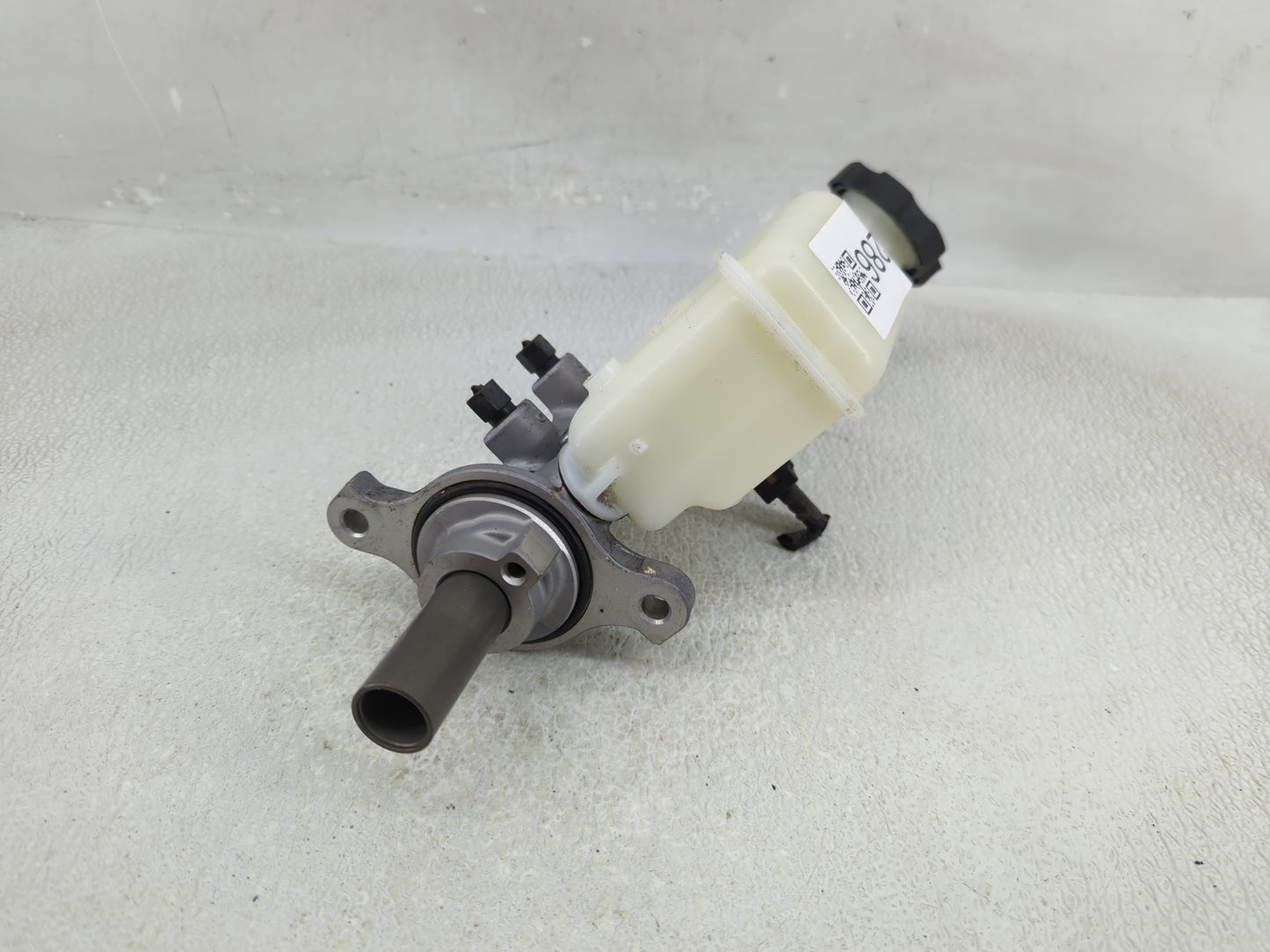 2014-2016 Hyundai Elantra Brake Master Cylinder 1311286 - Oemusedautoparts1.com
