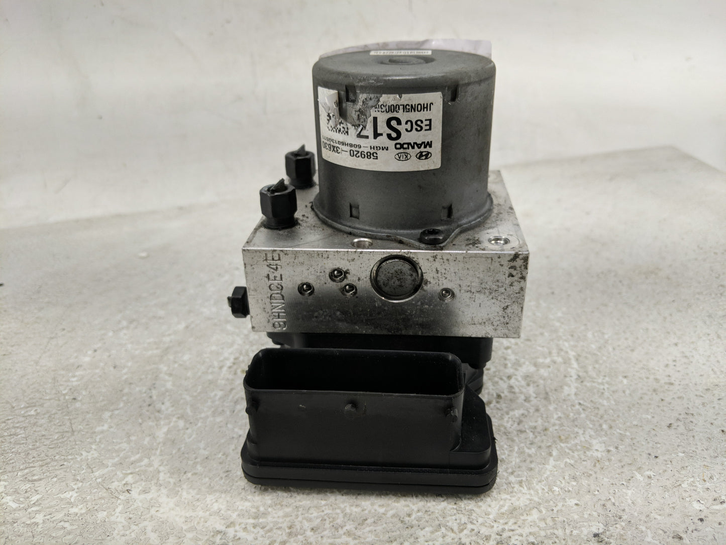 2014-2016 Hyundai Elantra ABS Pump Control Module Replacement P/N:58920-3X630 Fits Fits 2014 2015 2016 OEM Used Auto Parts -