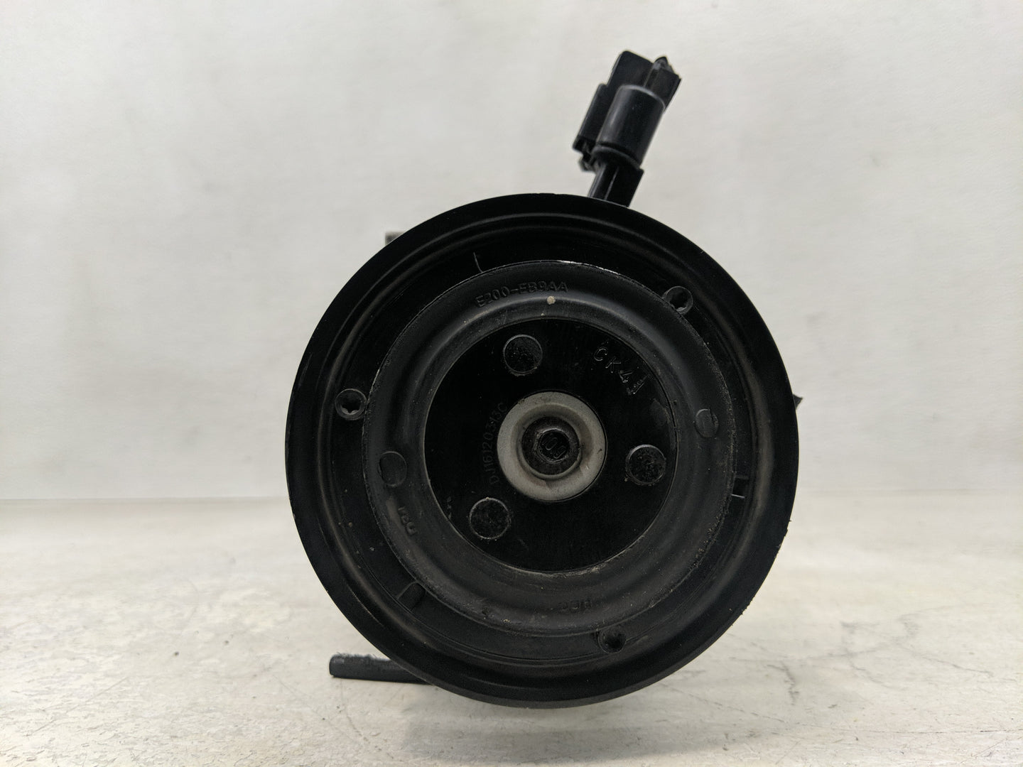 2014-2016 Hyundai Elantra Air Conditioning A/c Ac Compressor Oem - Oemusedautoparts1.com