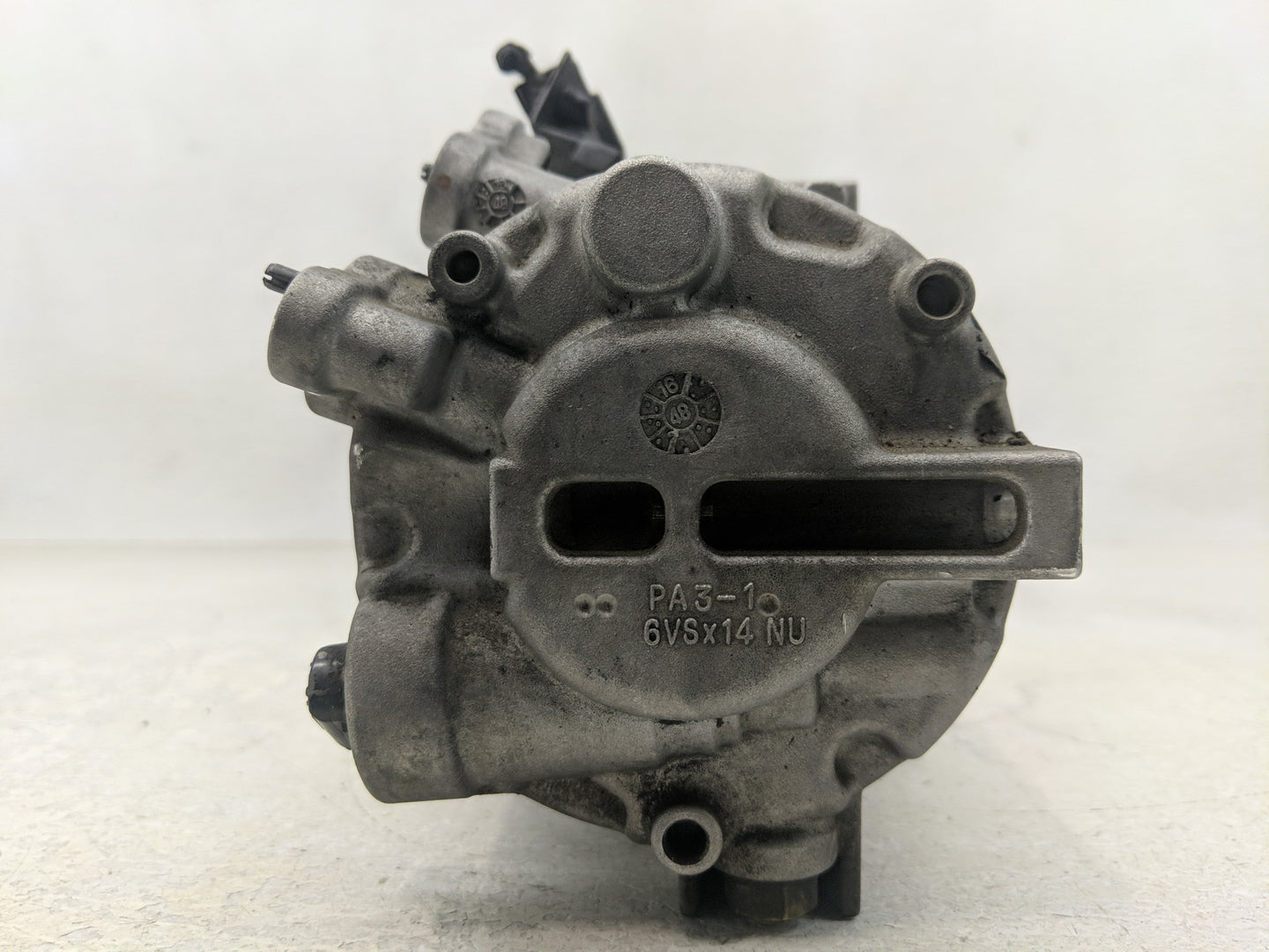 2014-2016 Hyundai Elantra Air Conditioning A/c Ac Compressor Oem - Oemusedautoparts1.com