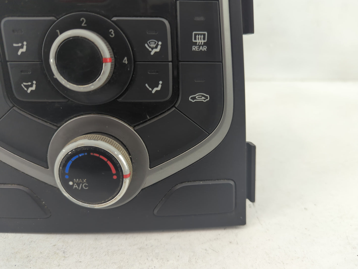2014-2016 Hyundai Elantra Climate Control Module Temperature AC/Heater Replacement P/N:97250-3XCC1 Fits Fits 2014 2015 2016 