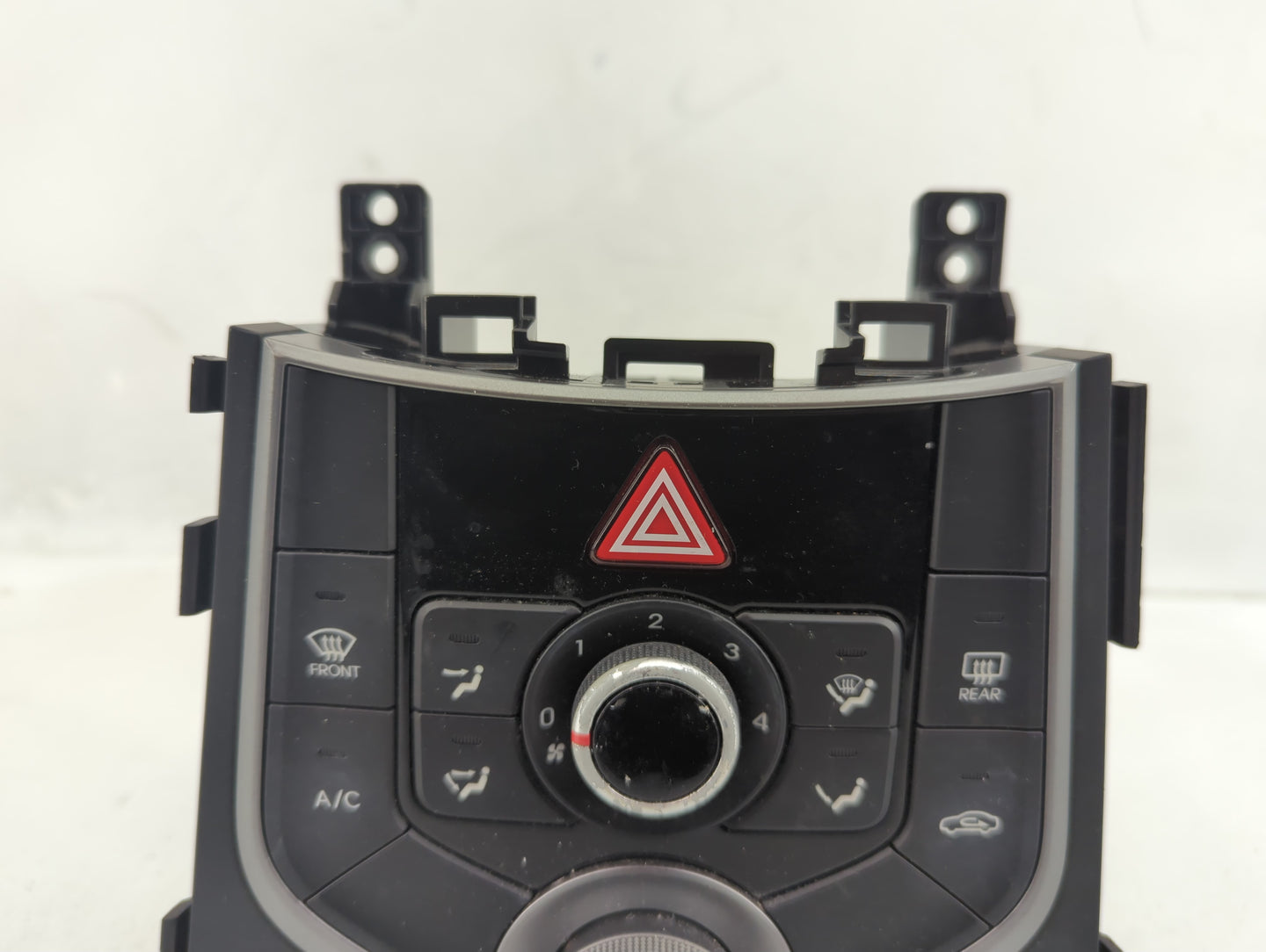 2014-2016 Hyundai Elantra Climate Control Module Temperature AC/Heater Replacement P/N:97250-3XCC0 Fits Fits 2014 2015 2016 