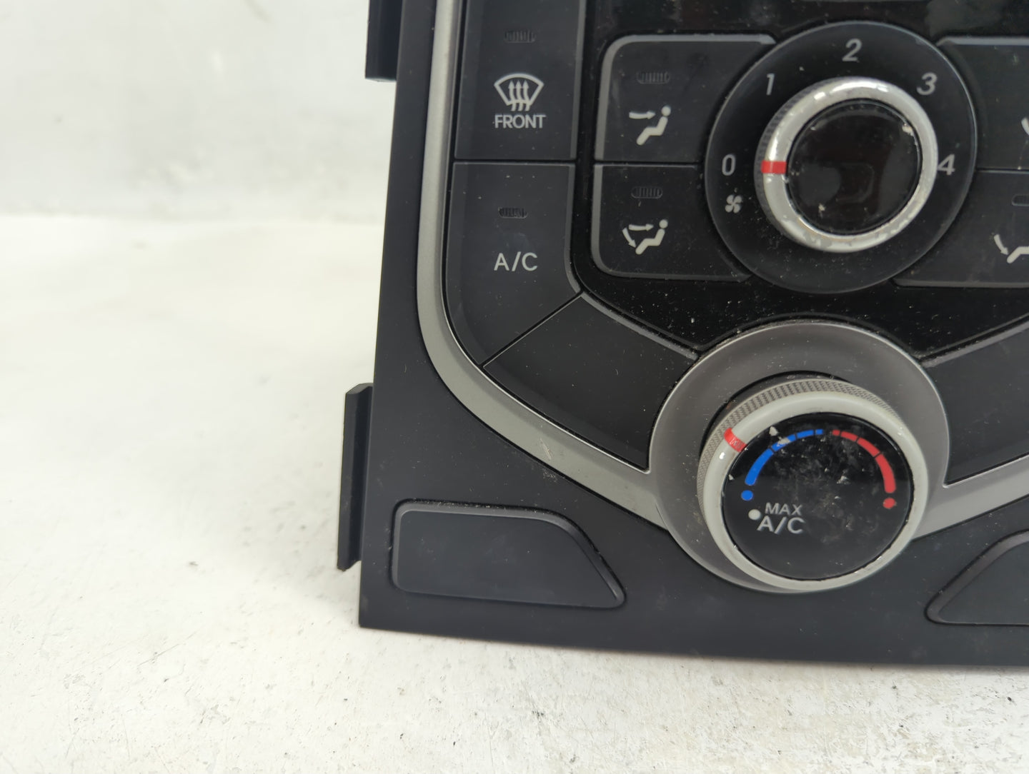 2014-2016 Hyundai Elantra Climate Control Module Temperature AC/Heater Replacement P/N:97250-3XCC0 Fits Fits 2014 2015 2016 