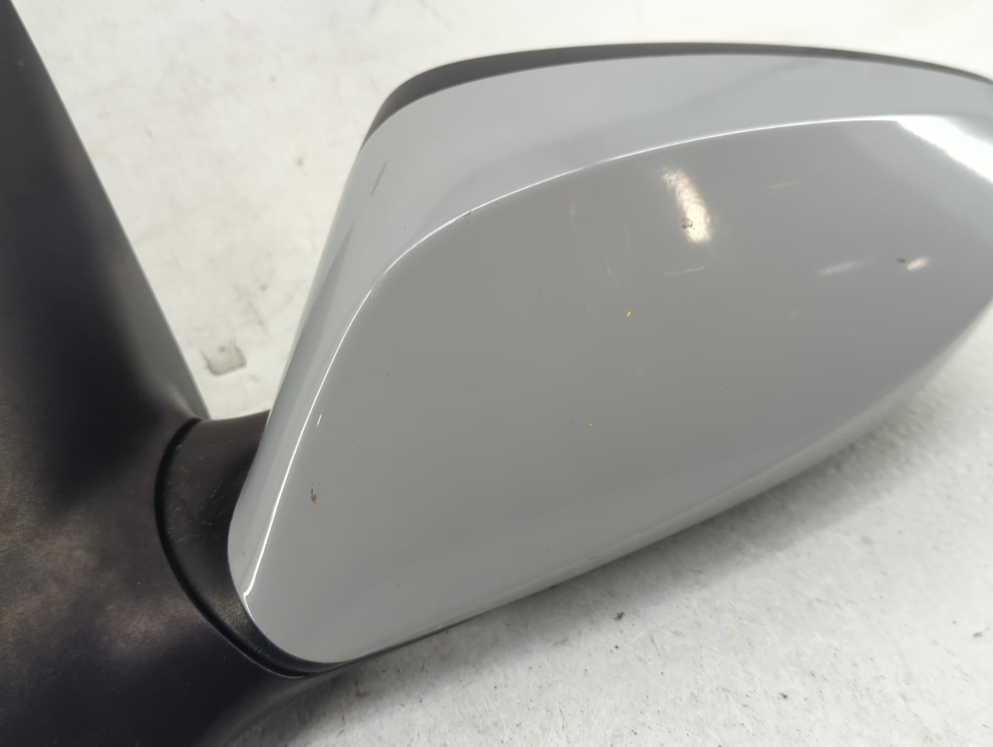 2015-2016 Hyundai Elantra Driver Side View Mirror - Left Door Mirror OEM Used - Oemusedautoparts1.com