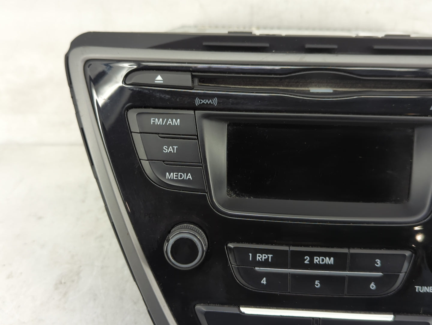 2014-2016 Hyundai Elantra Radio AM FM Cd Player Receiver Replacement P/N:96170-3X156GU Fits Fits 2014 2015 2016 OEM Used Aut