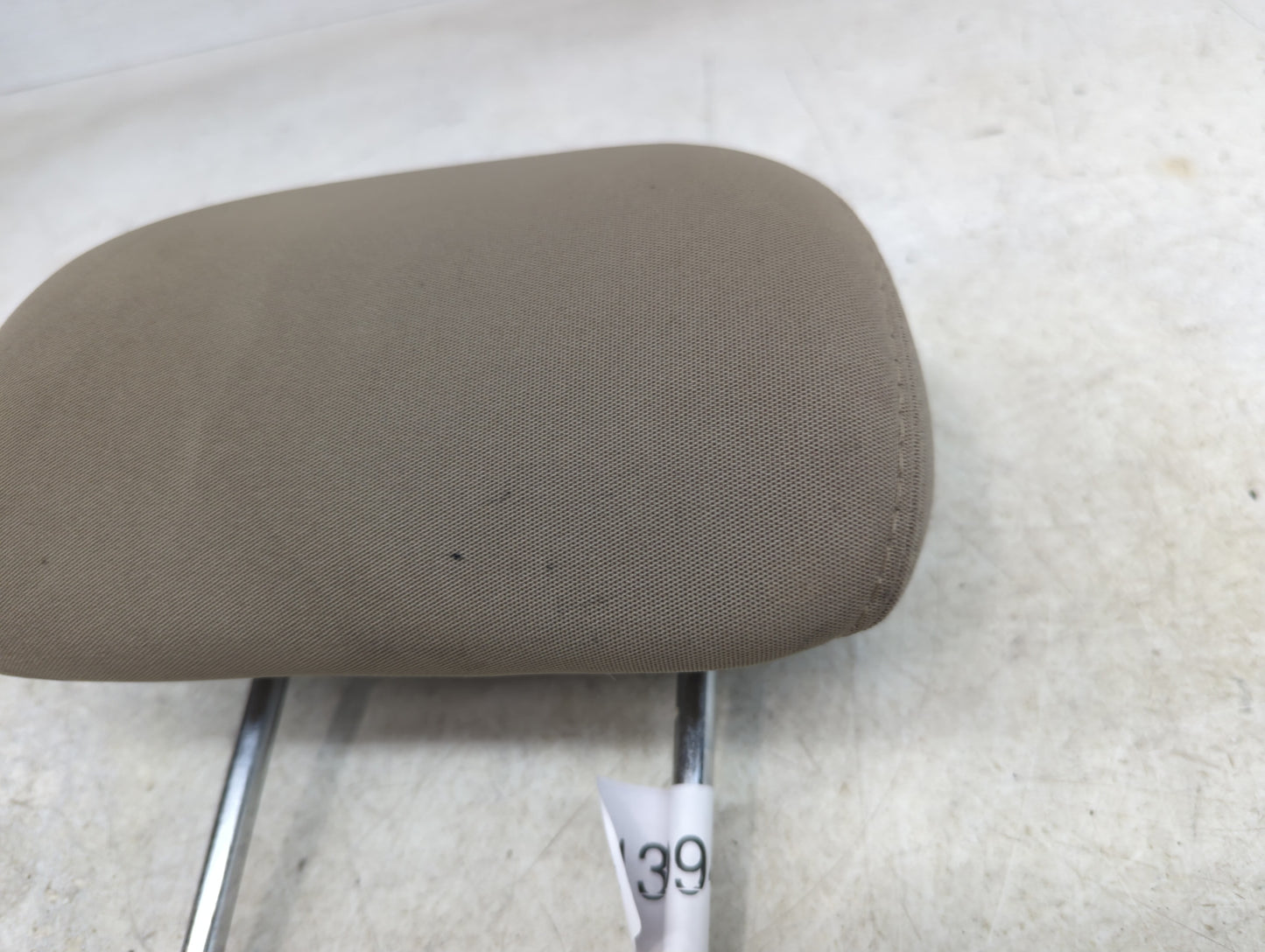 2013-2017 Hyundai Elantra Headrest Head Rest Rear Center Seat Fits Fits 2013 2014 2015 2016 2017 OEM Used Auto Parts - Oemus