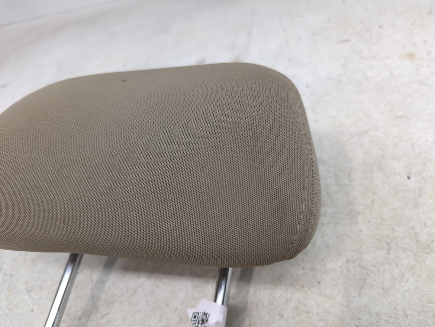 2011-2016 Hyundai Elantra Headrest Head Rest Rear Seat Fits Fits 2011 2012 2013 2014 2015 2016 OEM Used Auto Parts - Oemused