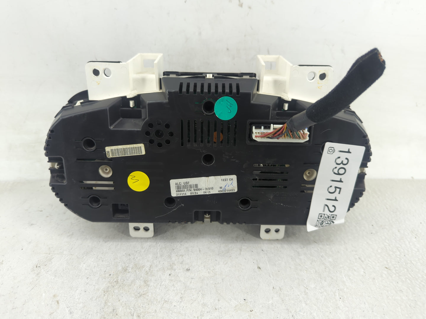 2014-2016 Hyundai Elantra Instrument Cluster Speedometer Gauges P/N:94004-3Y010 Fits Fits 2014 2015 2016 OEM Used Auto Parts