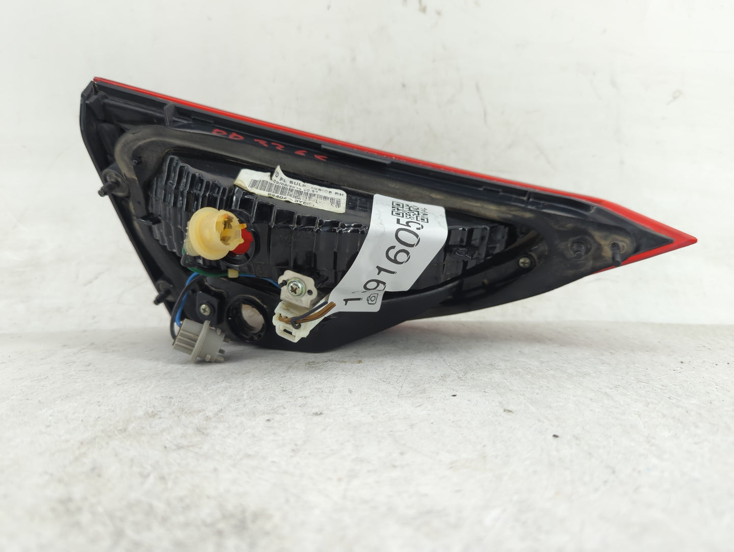 2014-2016 Hyundai Elantra Tail Light Assembly Passenger Right OEM P/N:92404-3Y500 Fits Fits 2014 2015 2016 OEM Used Auto Par