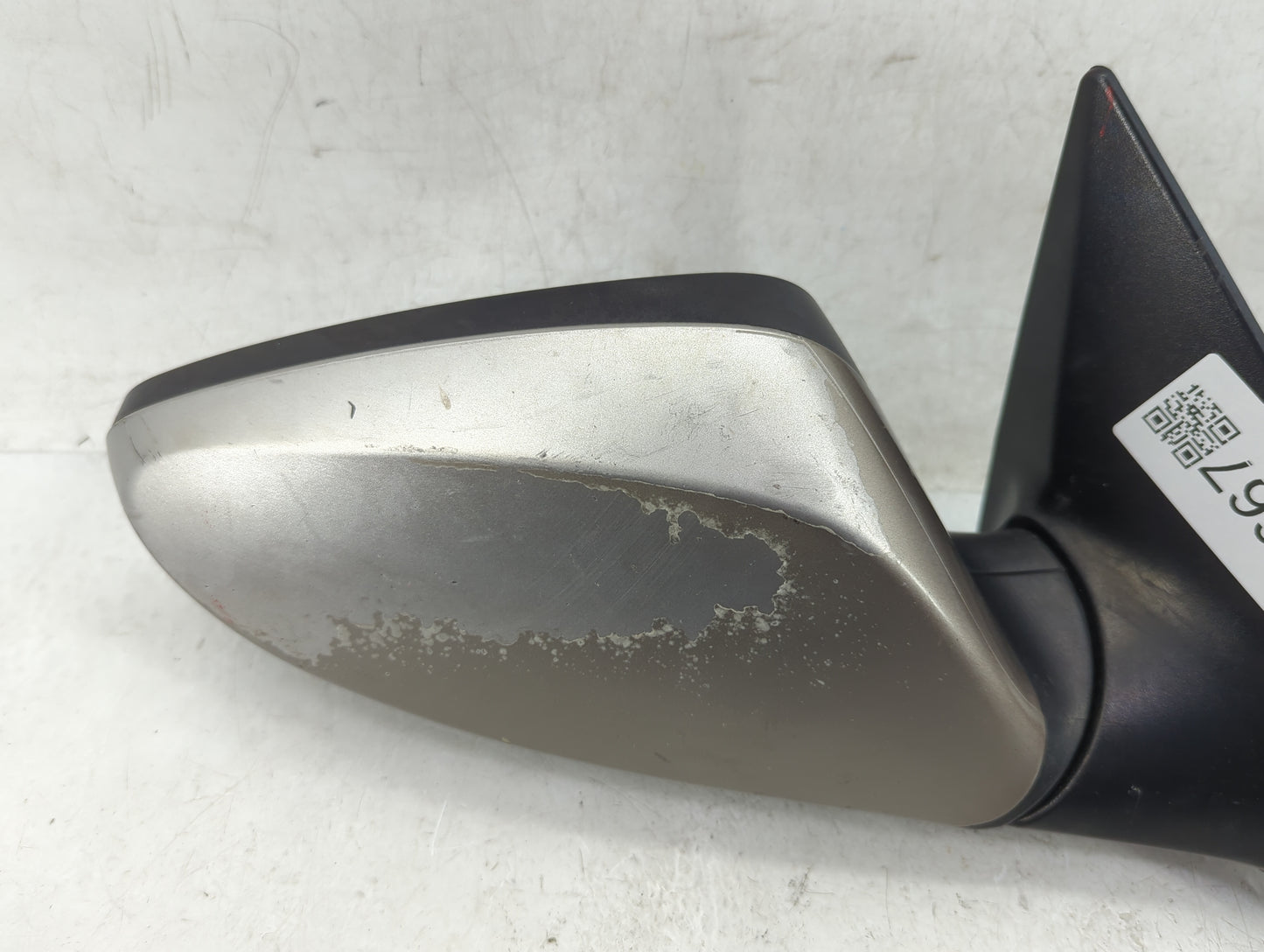 2015-2016 Hyundai Elantra Passenger Side View Mirror - Right Door Mirror OEM Used - Oemusedautoparts1.com