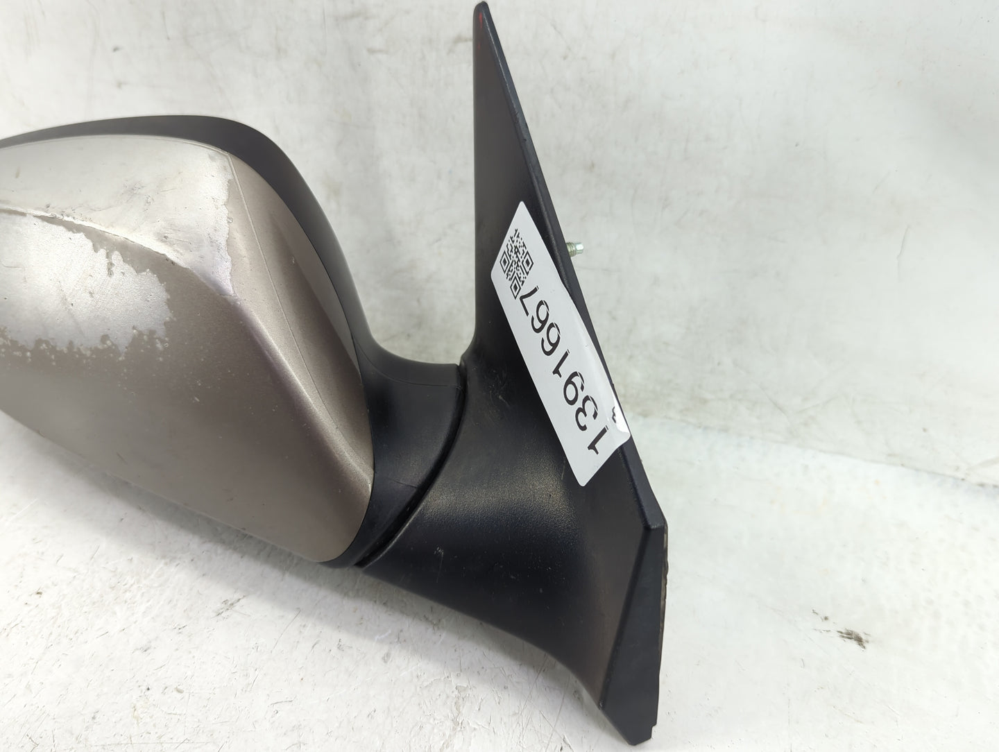 2015-2016 Hyundai Elantra Passenger Side View Mirror - Right Door Mirror OEM Used - Oemusedautoparts1.com