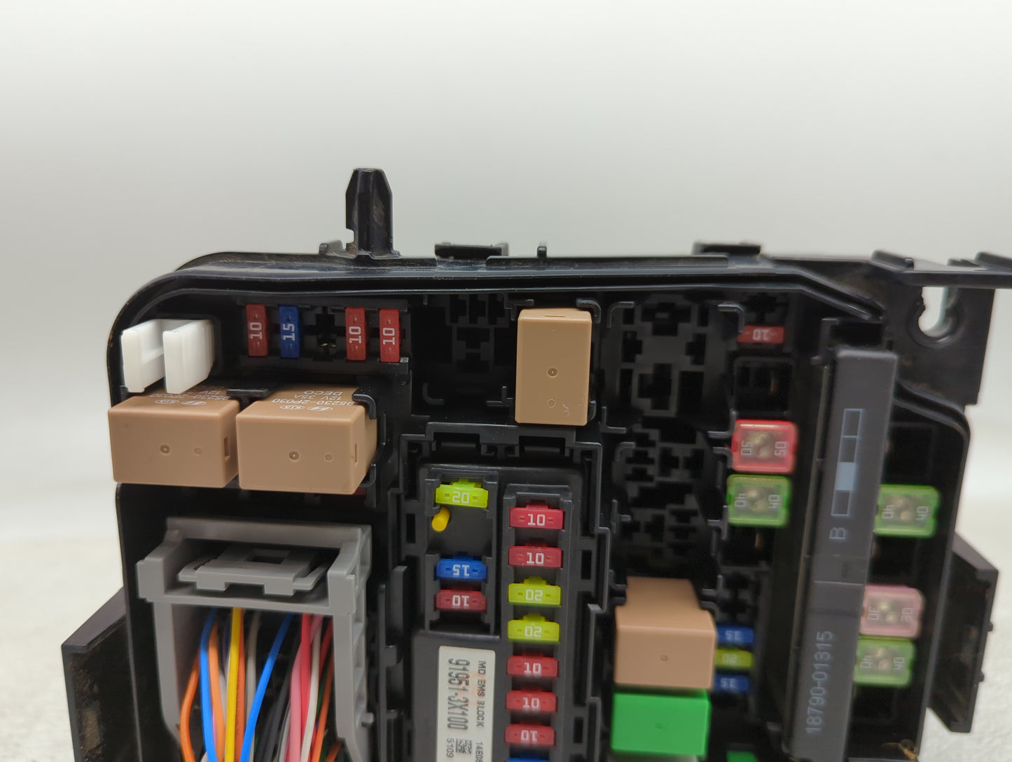 2014-2016 Hyundai Elantra Fusebox Fuse Box Panel Relay Module P/N:91951-3X100 Fits Fits 2014 2015 2016 OEM Used Auto Parts -