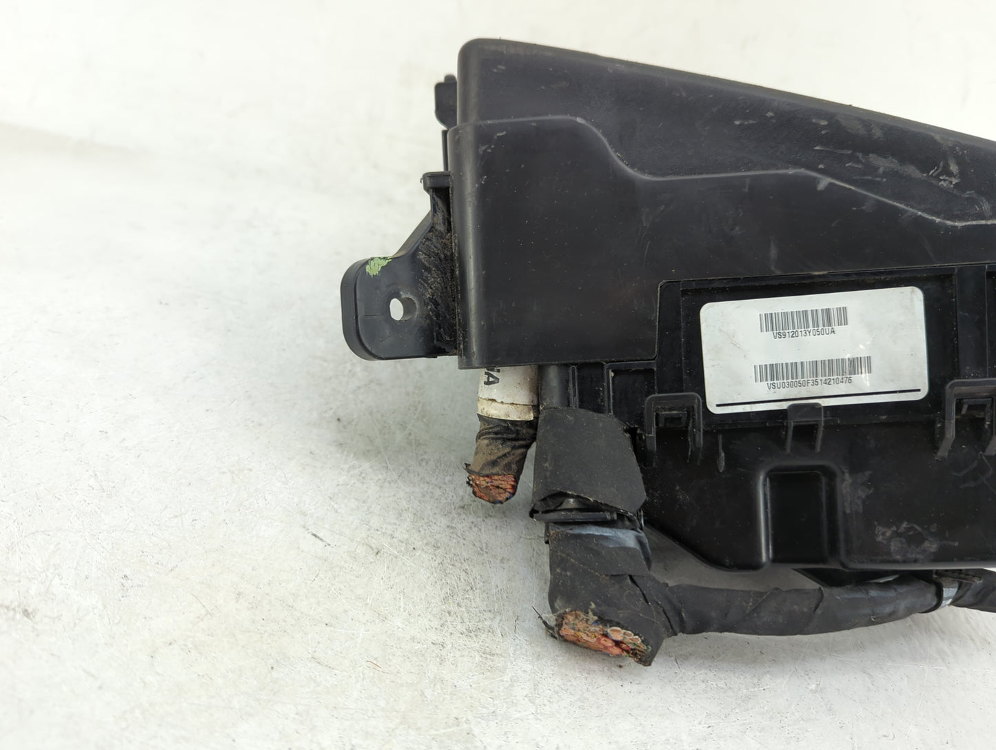 2014-2016 Hyundai Elantra Fusebox Fuse Box Panel Relay Module P/N:91951-3X710 Fits Fits 2014 2015 2016 OEM Used Auto Parts -