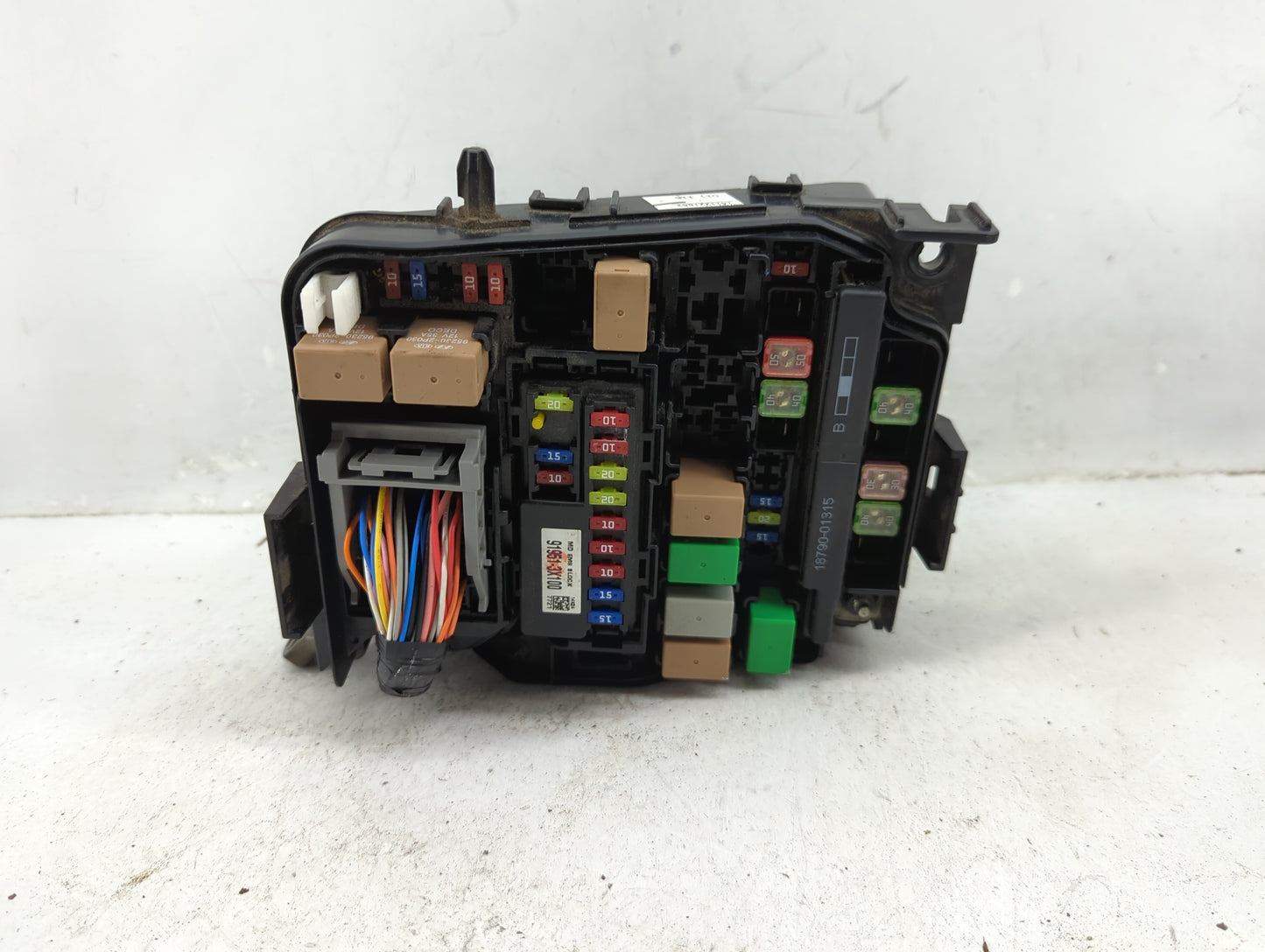 2014-2016 Hyundai Elantra Fusebox Fuse Box Panel Relay Module P/N:91951-3X100 Fits Fits 2014 2015 2016 OEM Used Auto Parts -
