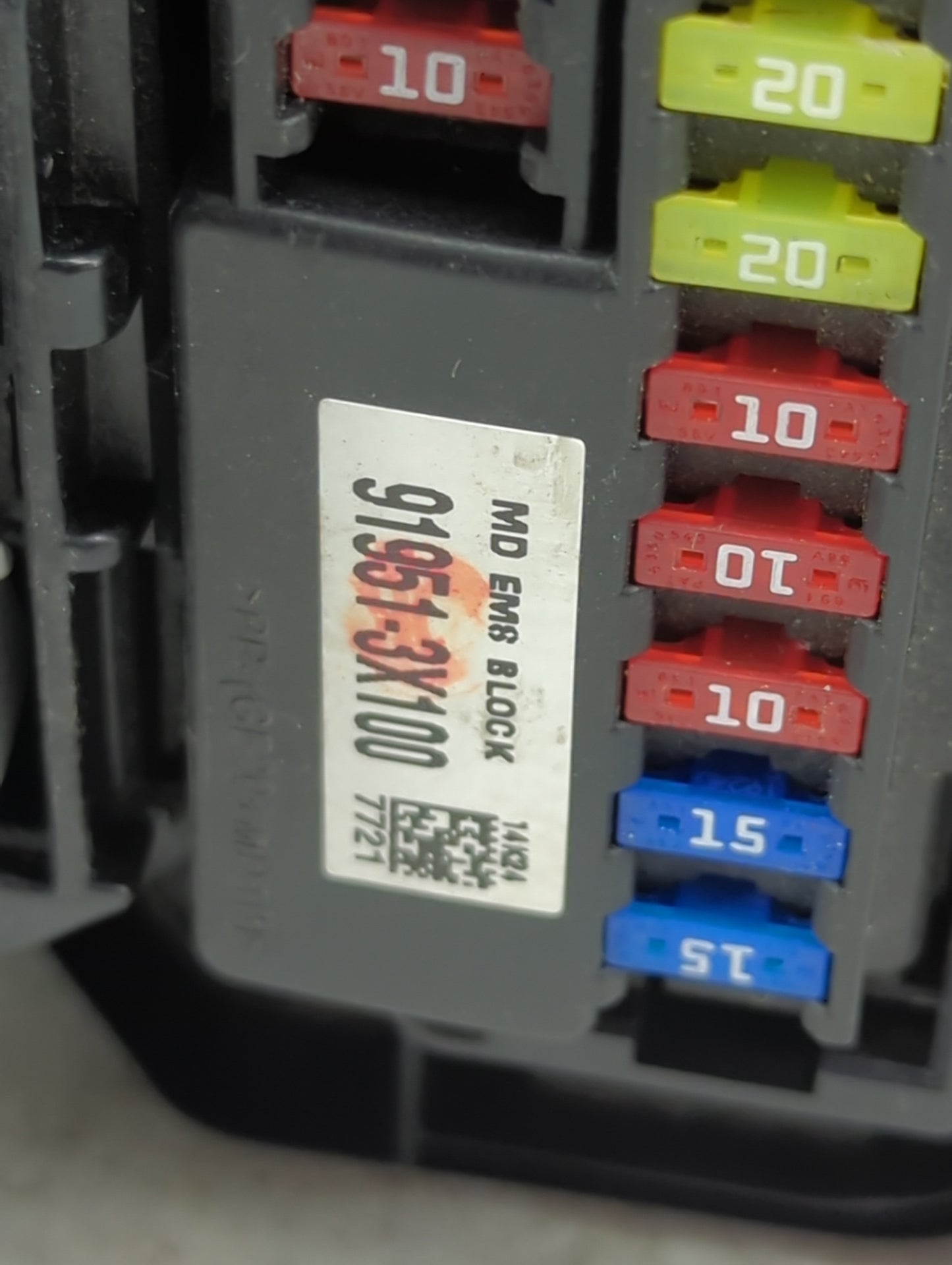 2014-2016 Hyundai Elantra Fusebox Fuse Box Panel Relay Module P/N:91951-3X100 Fits Fits 2014 2015 2016 OEM Used Auto Parts -