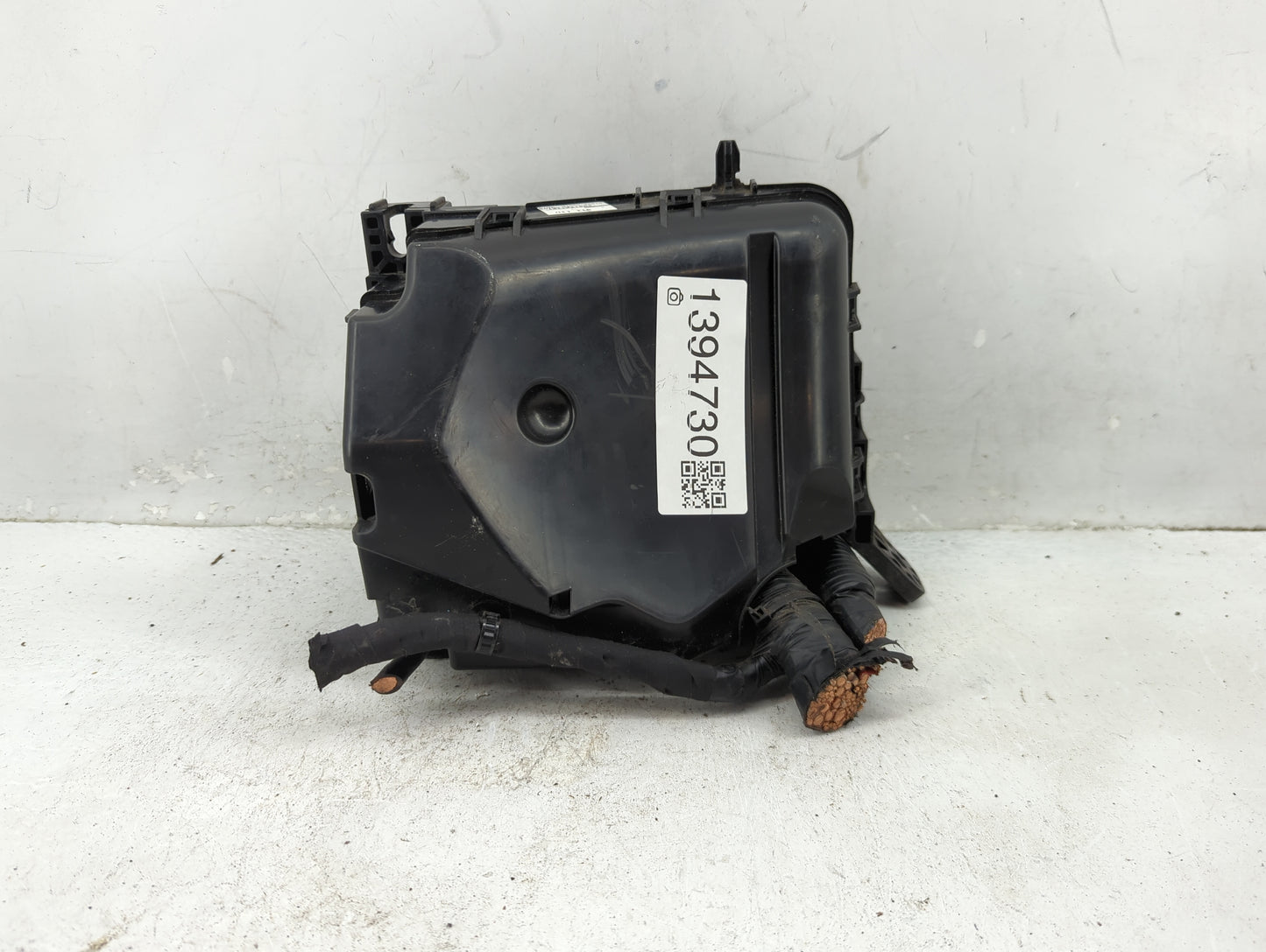 2014-2016 Hyundai Elantra Fusebox Fuse Box Panel Relay Module P/N:91951-3X100 Fits Fits 2014 2015 2016 OEM Used Auto Parts -