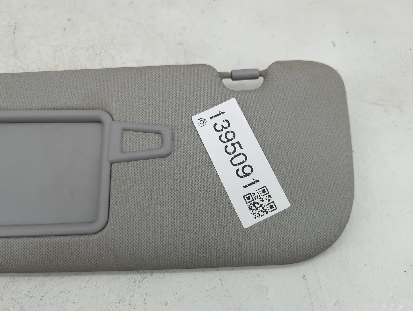 2014-2016 Hyundai Elantra Sun Visor Shade Replacement Driver Left Mirror Fits Fits 2014 2015 2016 OEM Used Auto Parts - Oemu