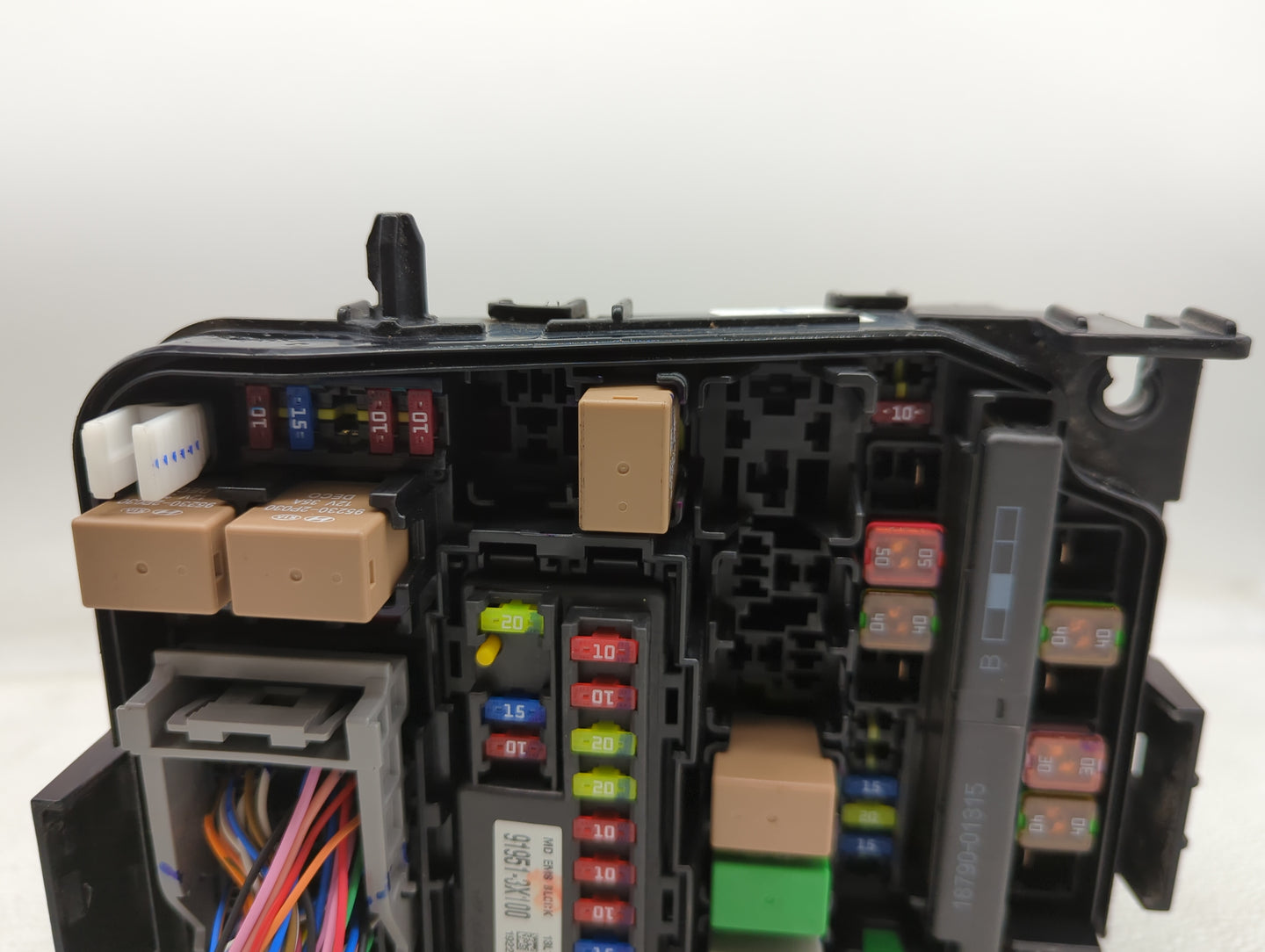 2014-2016 Hyundai Elantra Fusebox Fuse Box Panel Relay Module P/N:91951-3X710 Fits Fits 2014 2015 2016 OEM Used Auto Parts -
