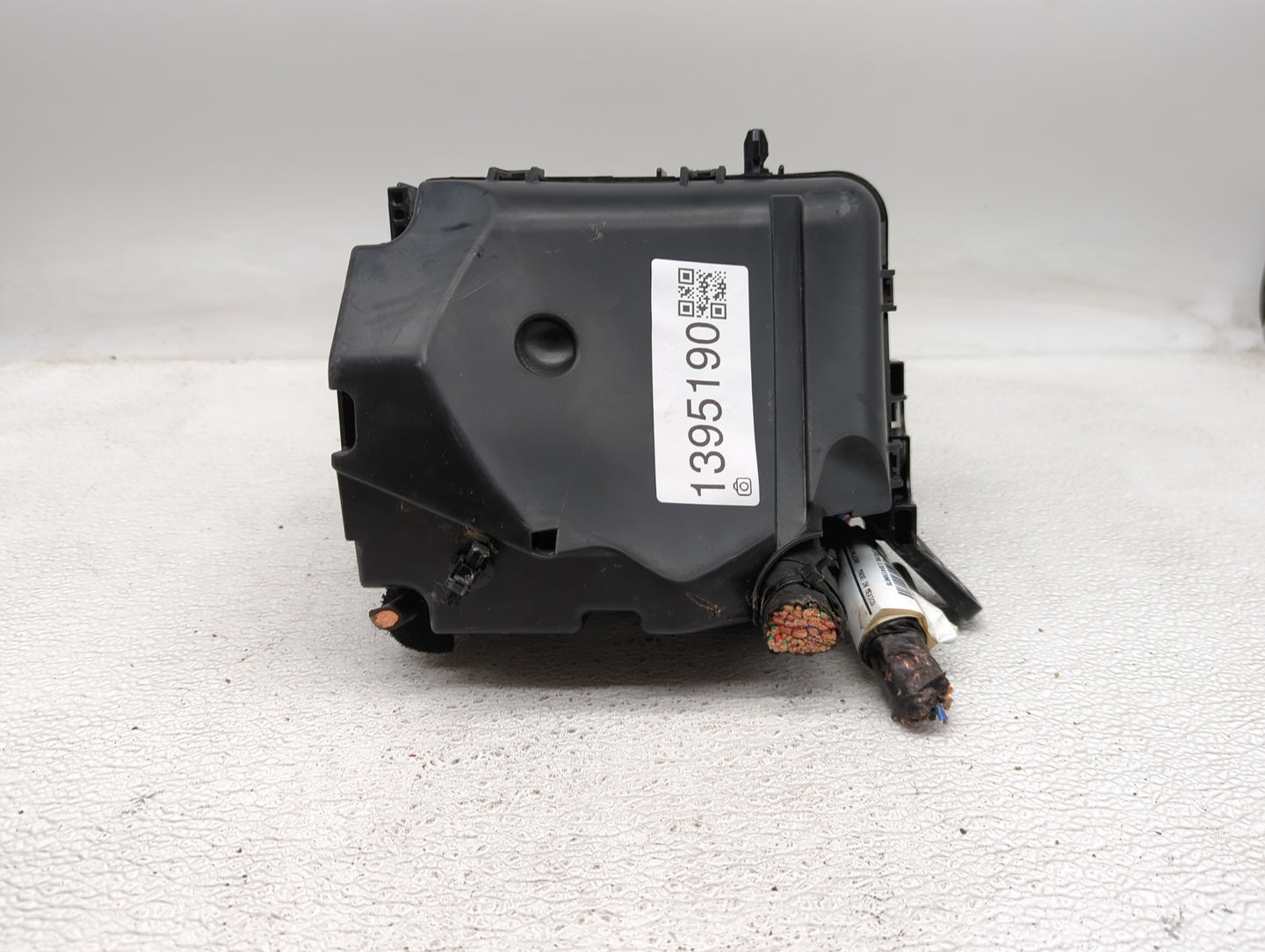 2014-2016 Hyundai Elantra Fusebox Fuse Box Panel Relay Module P/N:91951-3X710 Fits Fits 2014 2015 2016 OEM Used Auto Parts -
