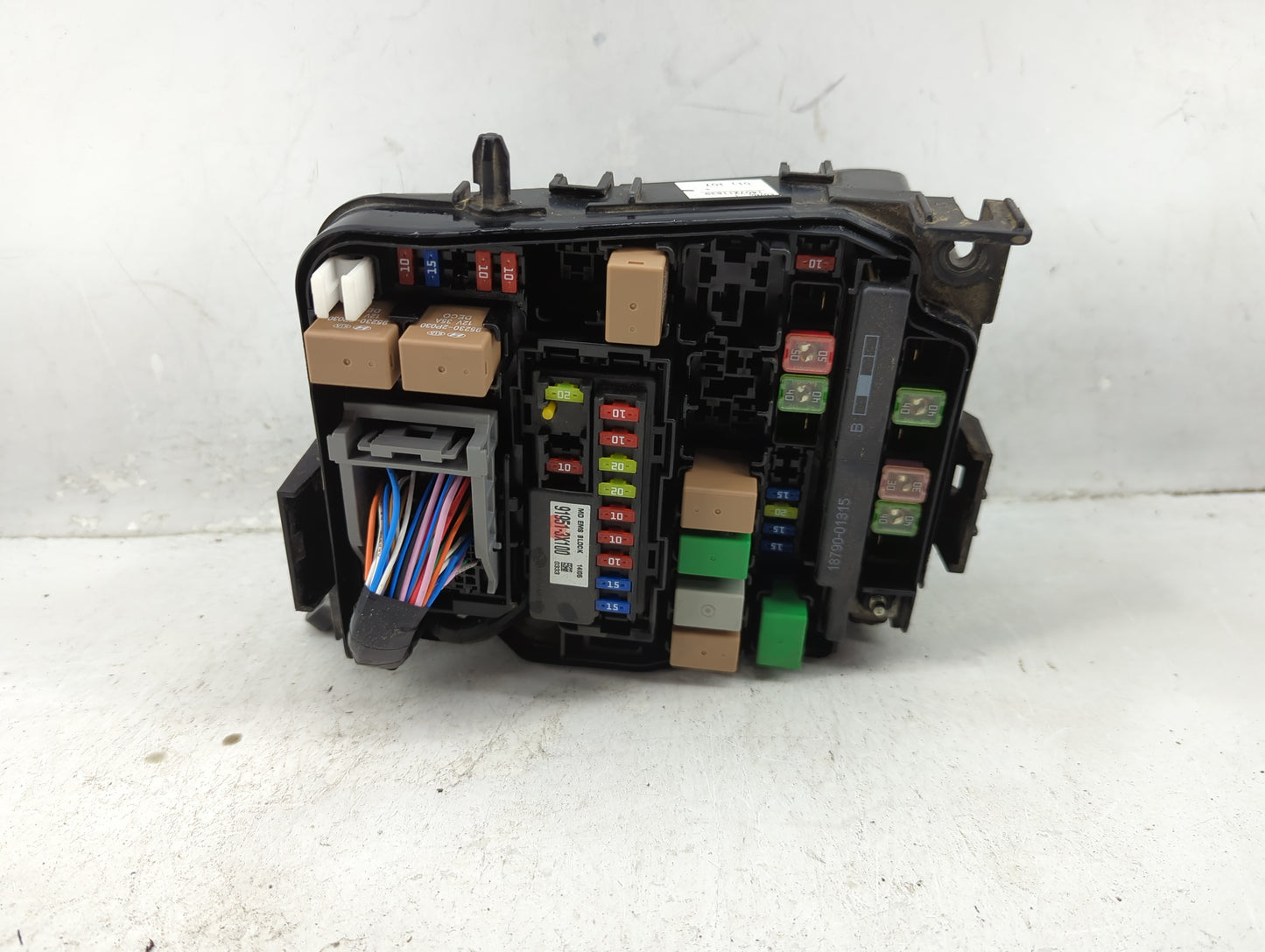 2014-2016 Hyundai Elantra Fusebox Fuse Box Panel Relay Module P/N:91951-3X100 Fits Fits 2014 2015 2016 OEM Used Auto Parts -