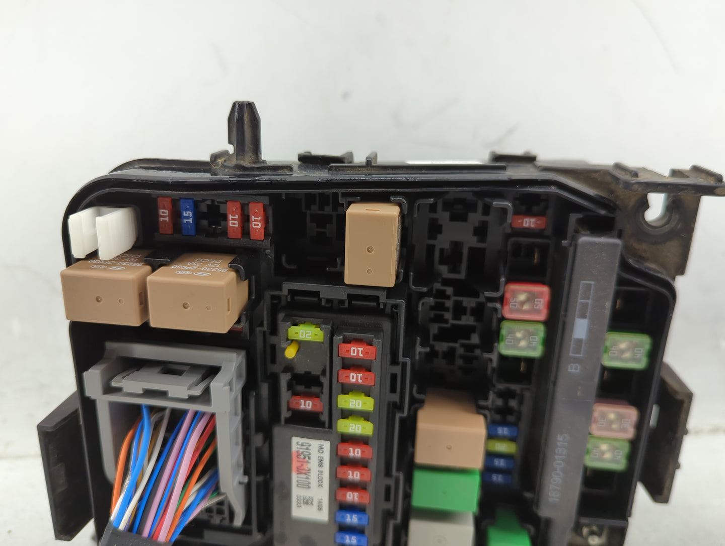 2014-2016 Hyundai Elantra Fusebox Fuse Box Panel Relay Module P/N:91951-3X100 Fits Fits 2014 2015 2016 OEM Used Auto Parts -
