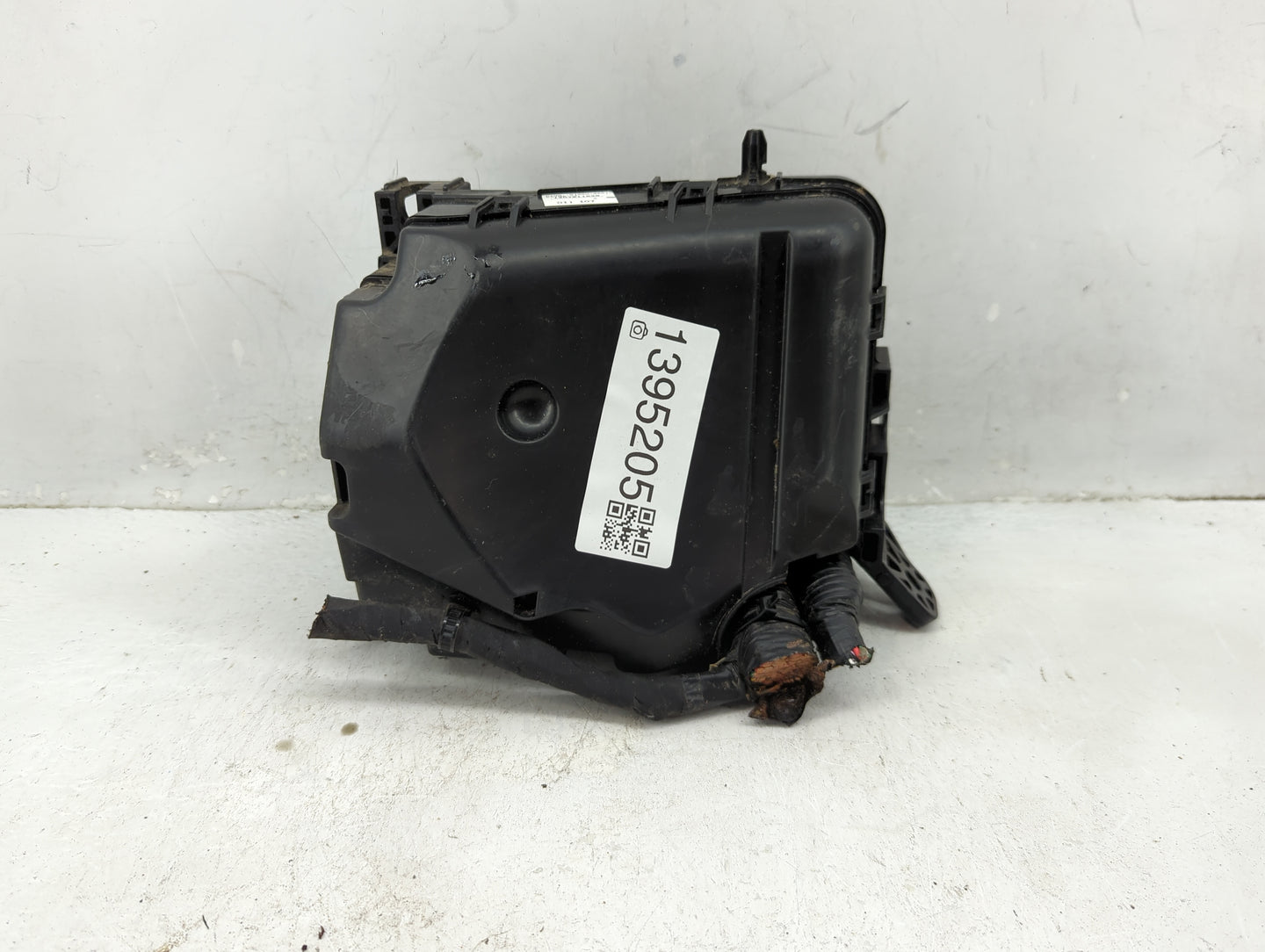 2014-2016 Hyundai Elantra Fusebox Fuse Box Panel Relay Module P/N:91951-3X100 Fits Fits 2014 2015 2016 OEM Used Auto Parts -