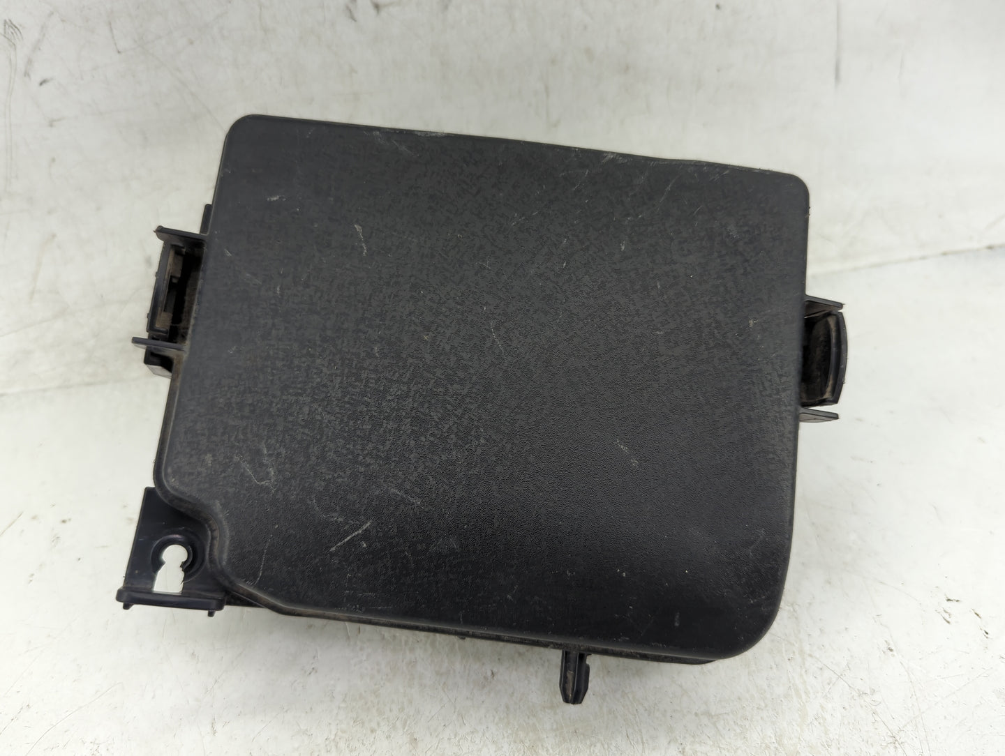 2014-2016 Hyundai Elantra Fusebox Fuse Box Panel Relay Module P/N:91951-3X710 Fits Fits 2014 2015 2016 OEM Used Auto Parts -