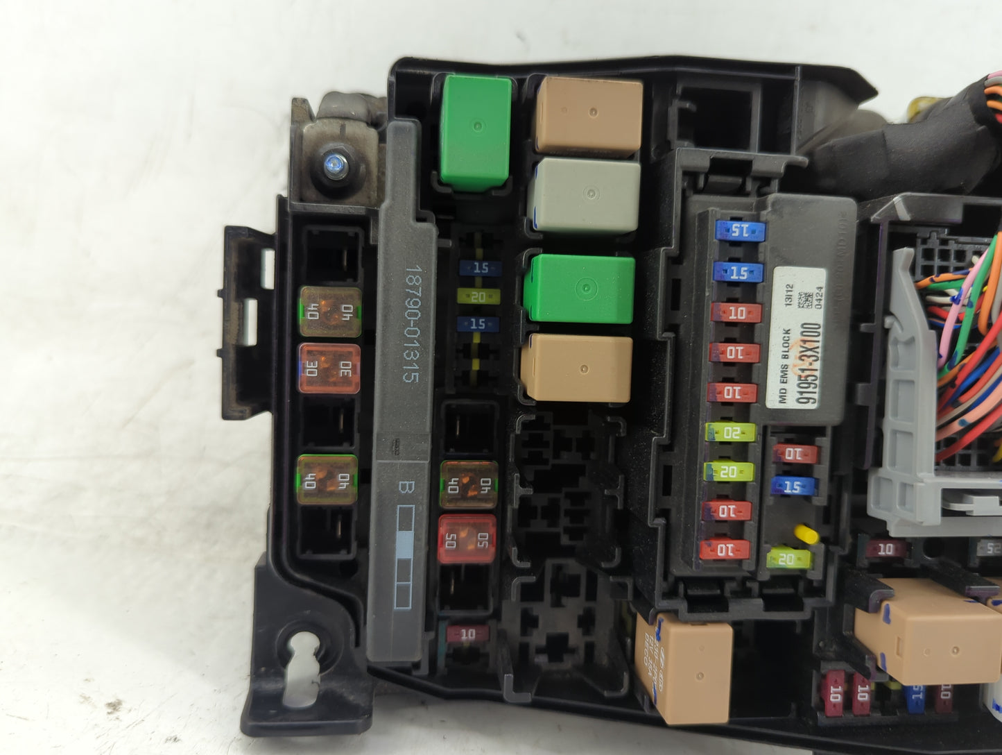 2014-2016 Hyundai Elantra Fusebox Fuse Box Panel Relay Module P/N:91951-3X710 Fits Fits 2014 2015 2016 OEM Used Auto Parts -