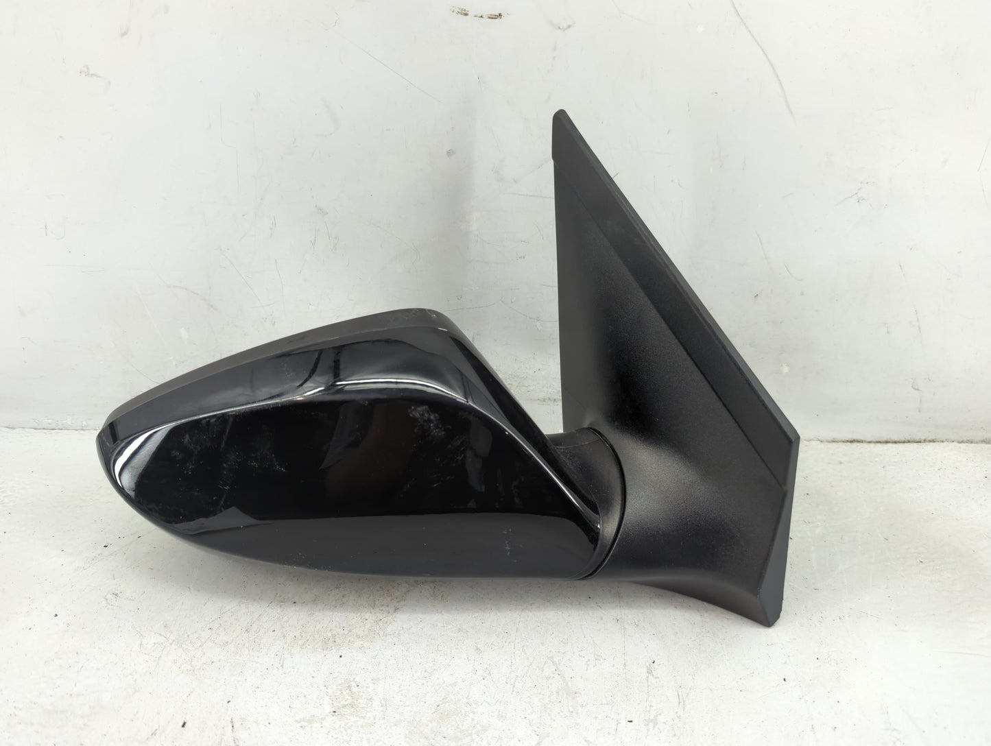 2014-2017 Hyundai Elantra Passenger Side View Mirror - Right Door Mirror OEM Used - Oemusedautoparts1.com