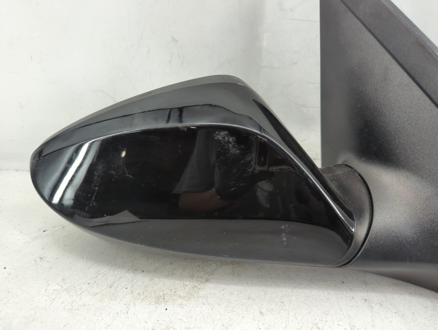 2014-2017 Hyundai Elantra Passenger Side View Mirror - Right Door Mirror OEM Used - Oemusedautoparts1.com