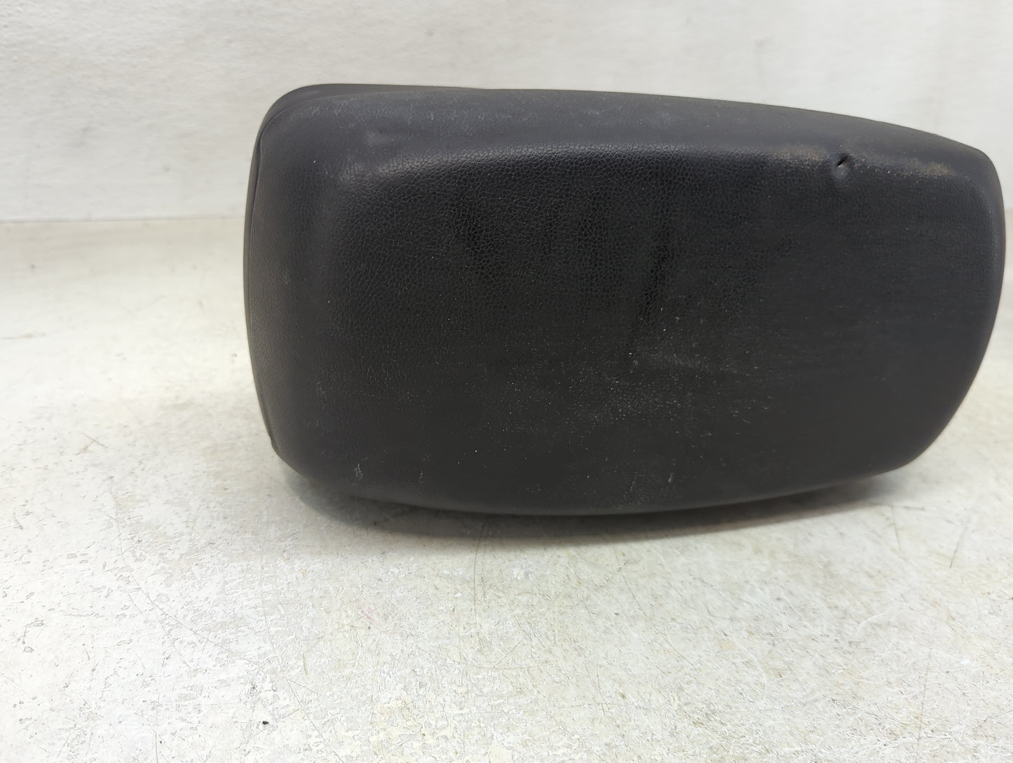 2015 Hyundai Elantra Center Console Armrest Cover Lid Fits OEM Used Auto Parts - Oemusedautoparts1.com
