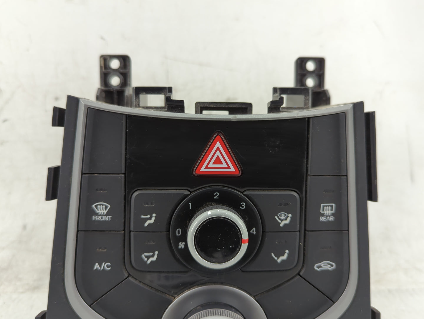 2014-2016 Hyundai Elantra Climate Control Module Temperature AC/Heater Replacement P/N:97250-3XCC0 Fits Fits 2014 2015 2016 