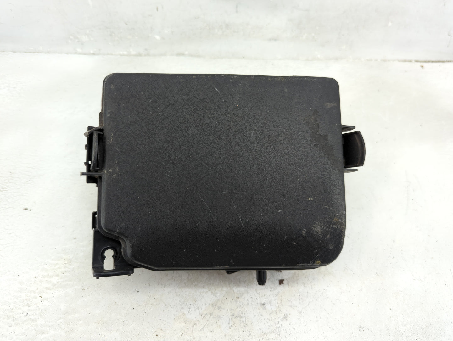 2014-2016 Hyundai Elantra Fusebox Fuse Box Panel Relay Module P/N:91951-3X710 Fits Fits 2014 2015 2016 OEM Used Auto Parts -