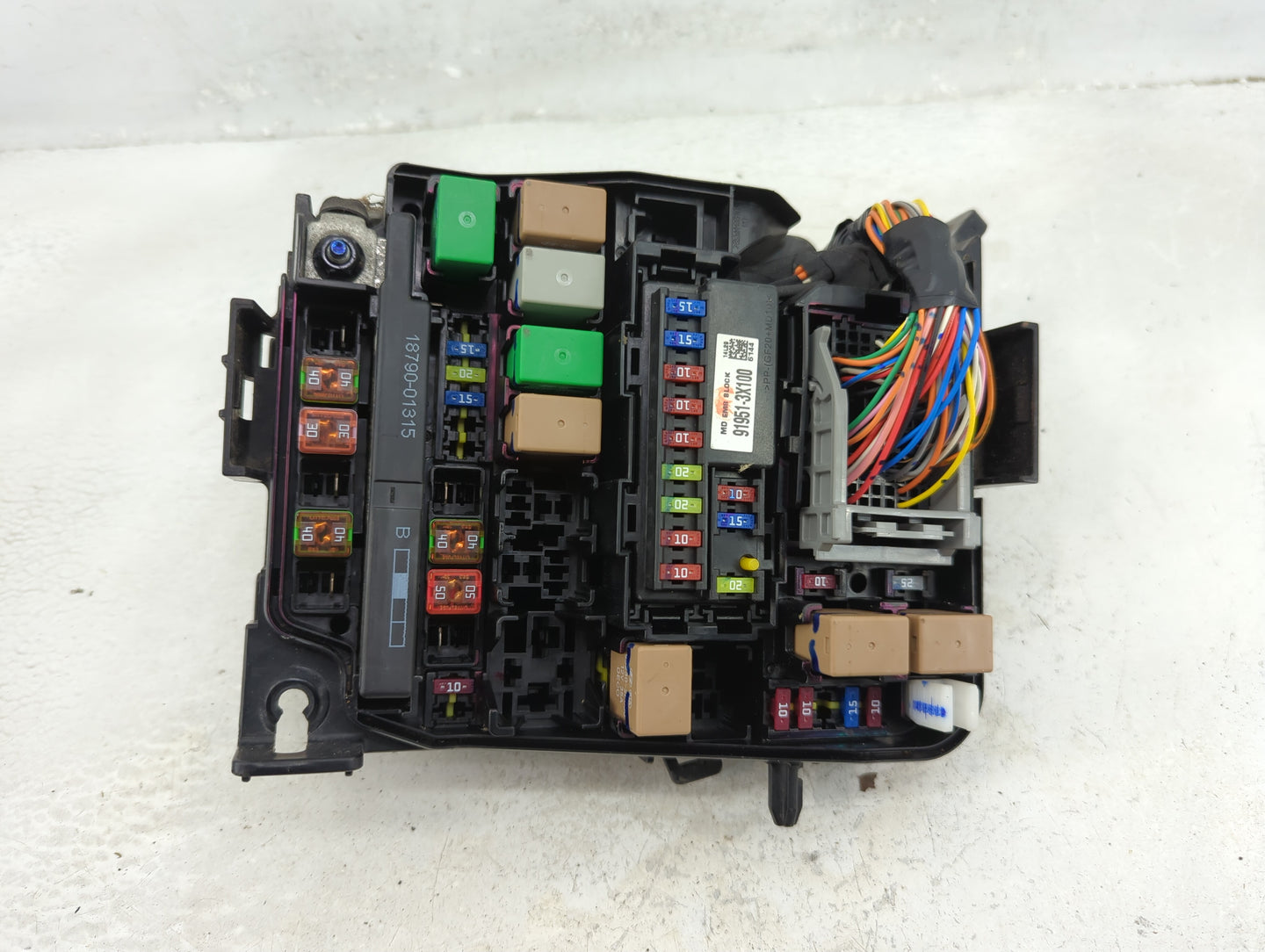 2014-2016 Hyundai Elantra Fusebox Fuse Box Panel Relay Module P/N:91951-3X710 Fits Fits 2014 2015 2016 OEM Used Auto Parts -