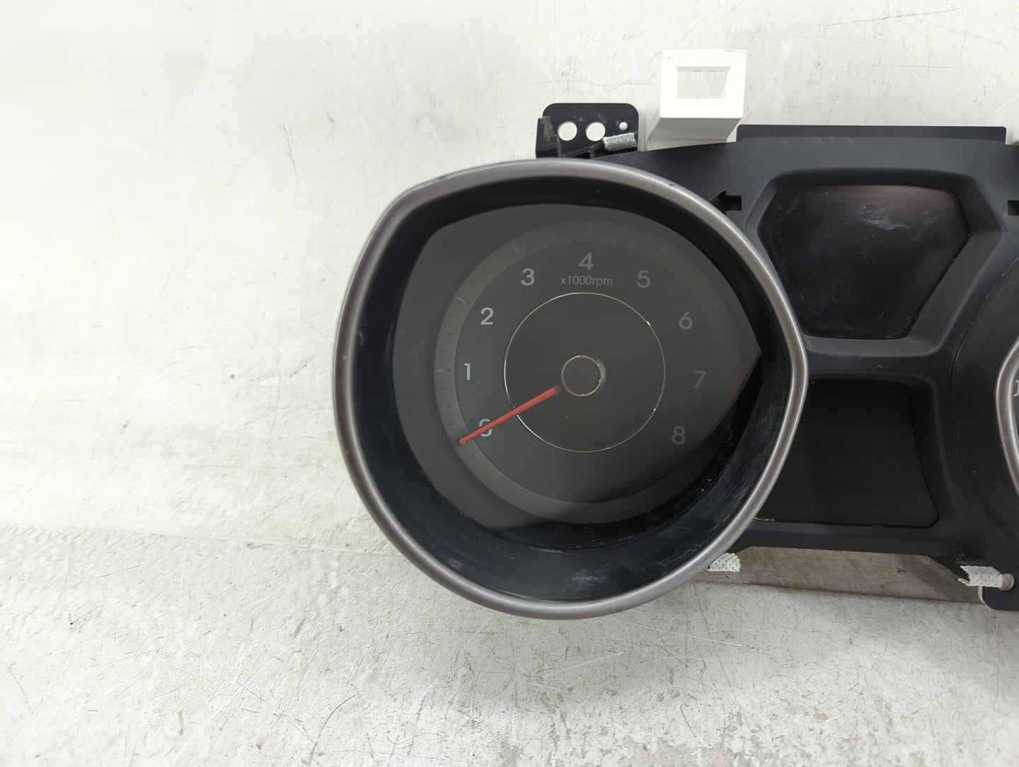2014-2016 Hyundai Elantra Instrument Cluster Speedometer Gauges P/N:94004-3Y010 Fits Fits 2014 2015 2016 OEM Used Auto Parts