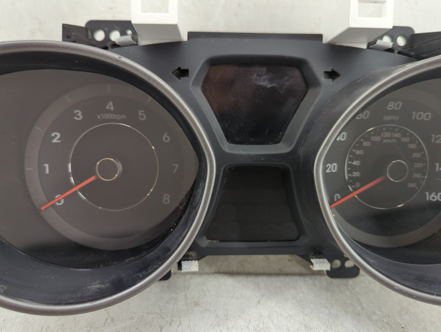 2014-2016 Hyundai Elantra Instrument Cluster Speedometer Gauges P/N:94004-3Y010 Fits Fits 2014 2015 2016 OEM Used Auto Parts